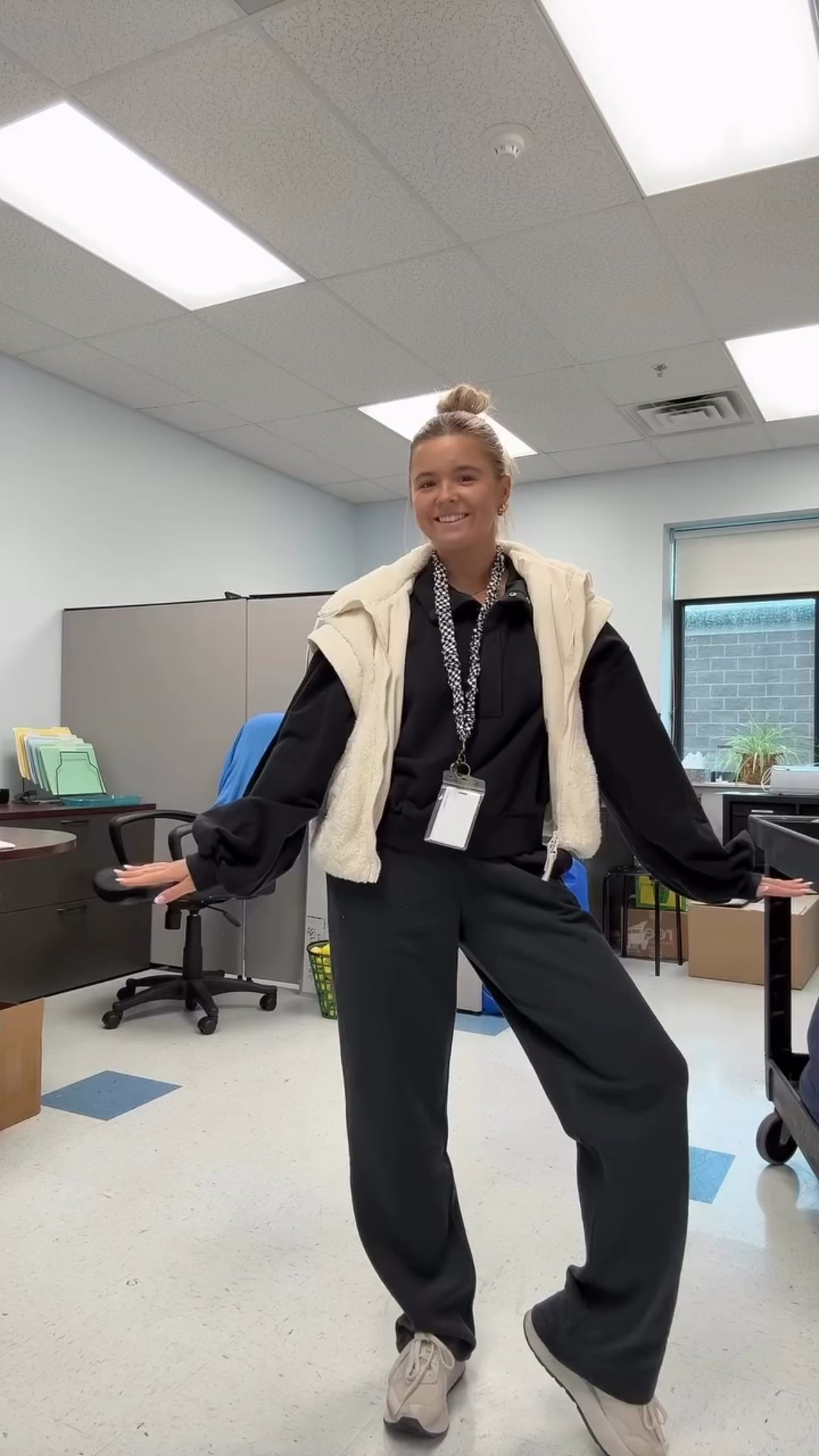 NEW OUTFIT ALERT!! 
Obsessed with @targetstyle new section! Comfy, cozy, and cute… perfect for fall:)