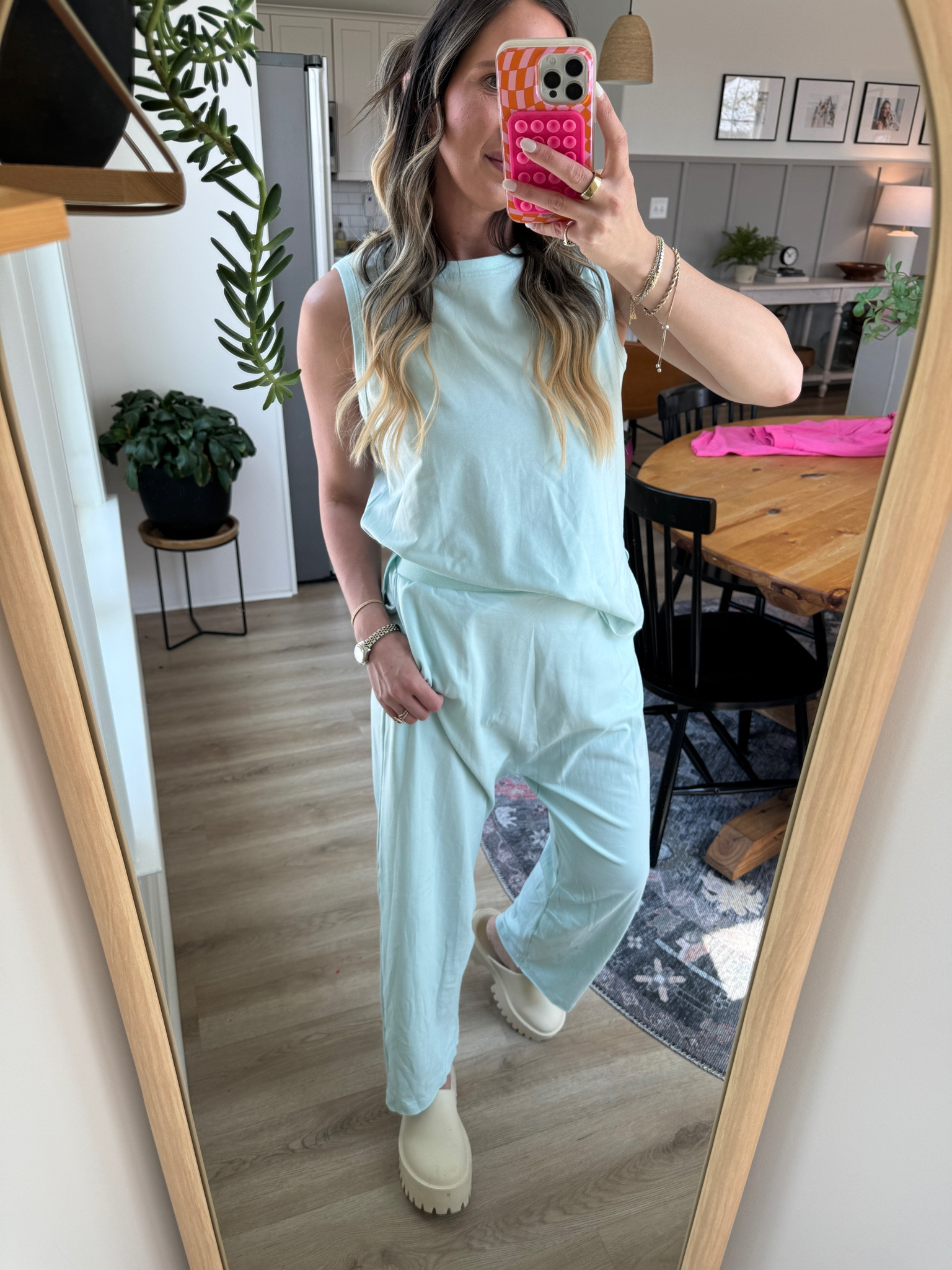 In a small 

#LTKGiftGuide #LTKstyletip #LTKfindsunder50