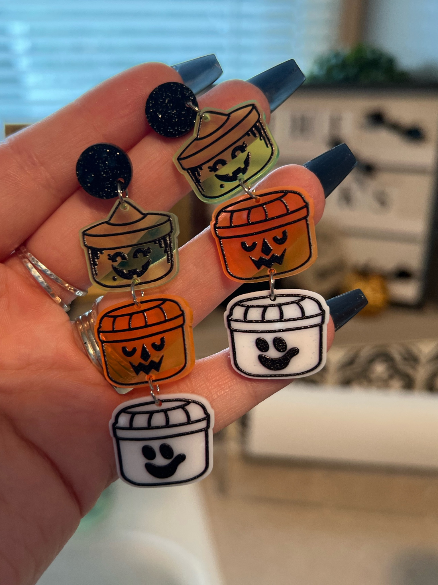 Halloween Boo Bucket earrings 😍

#LTKunder50 #LTKstyletip #LTKSeasonal