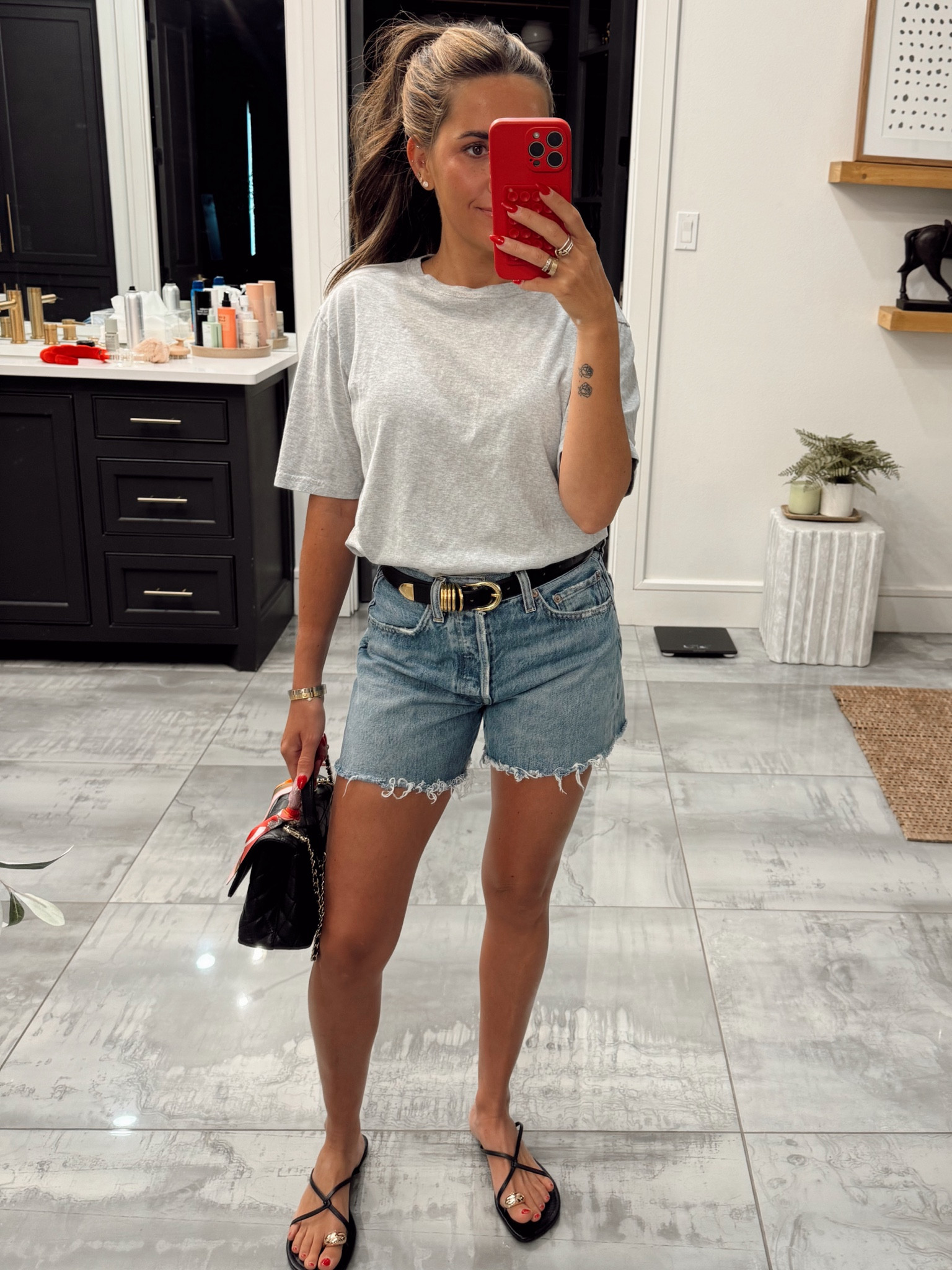 Simple outfit that could be worn for multiple occasions 