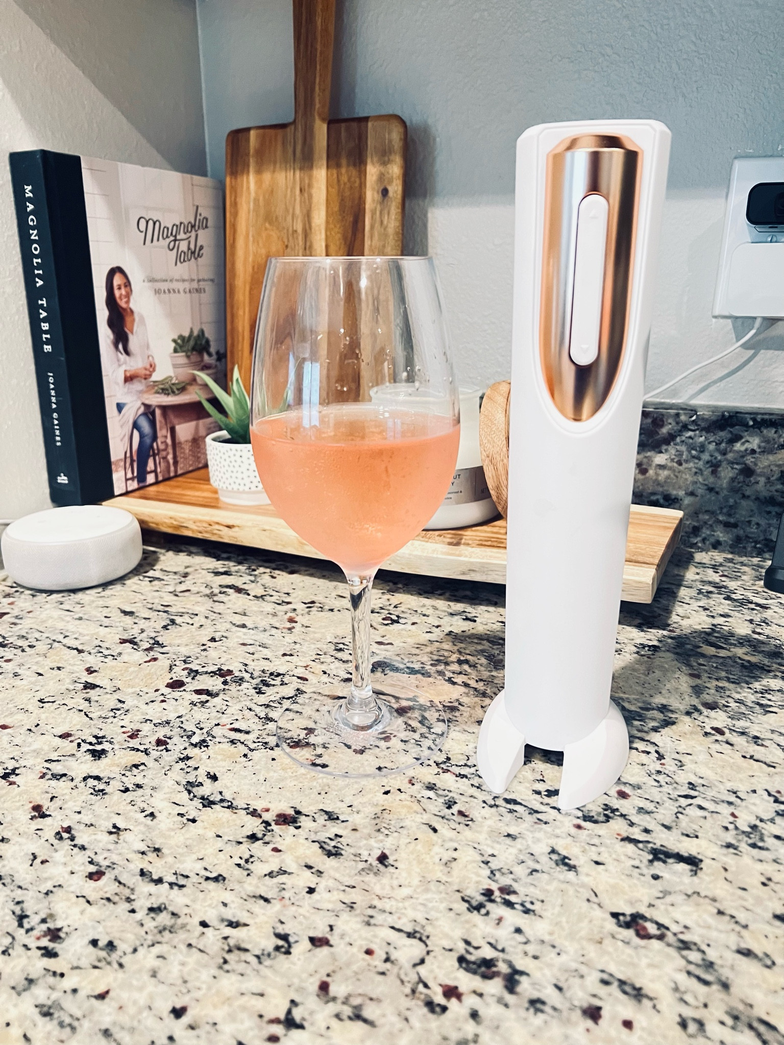 Best wine opener!!! 😍😍🍷Gift Idea for Father’s Day
Wine opener
Kitchen gadgets
Kitchen must haves
Host must haves


#LTKunder50 #LTKGiftGuide #LTKFind