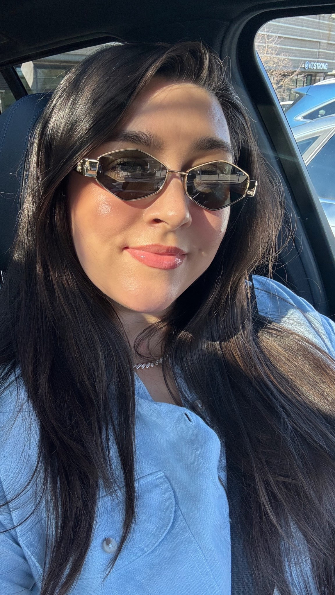 Happy to report it’s 60 degrees & sunny in Seattle. 😎 Linking my #ootd & sunnies + my blush & lippie combo. 💋 Can’t forget to share I found my sunglasses for HALF-OFF! #springoutfit #springinspo #springbeauty #sunglasses

#LTKdayinmylife #LTKBeauty #LTKootd