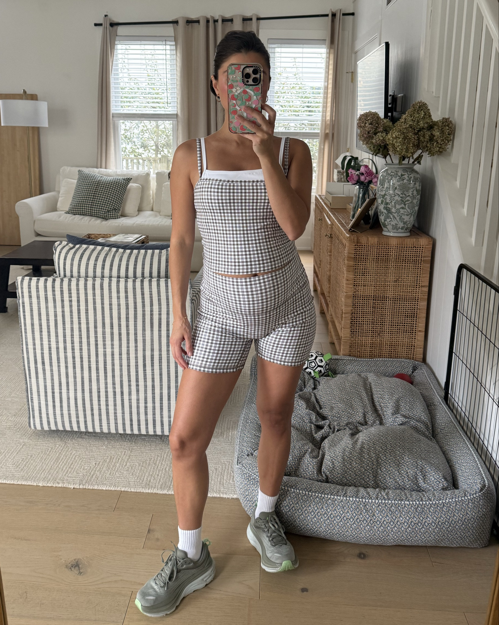 [4/30/26] @abercrombie is currently 20% off almost everything in the app | code EXTRA20. This workout set is so comfortable with the growing bump. Great for low impact workouts, I’m currently wearing a medium top/bottom at 20 weeks pregnant! 

#LTKSaleAlert #LTKActive #LTKBump
