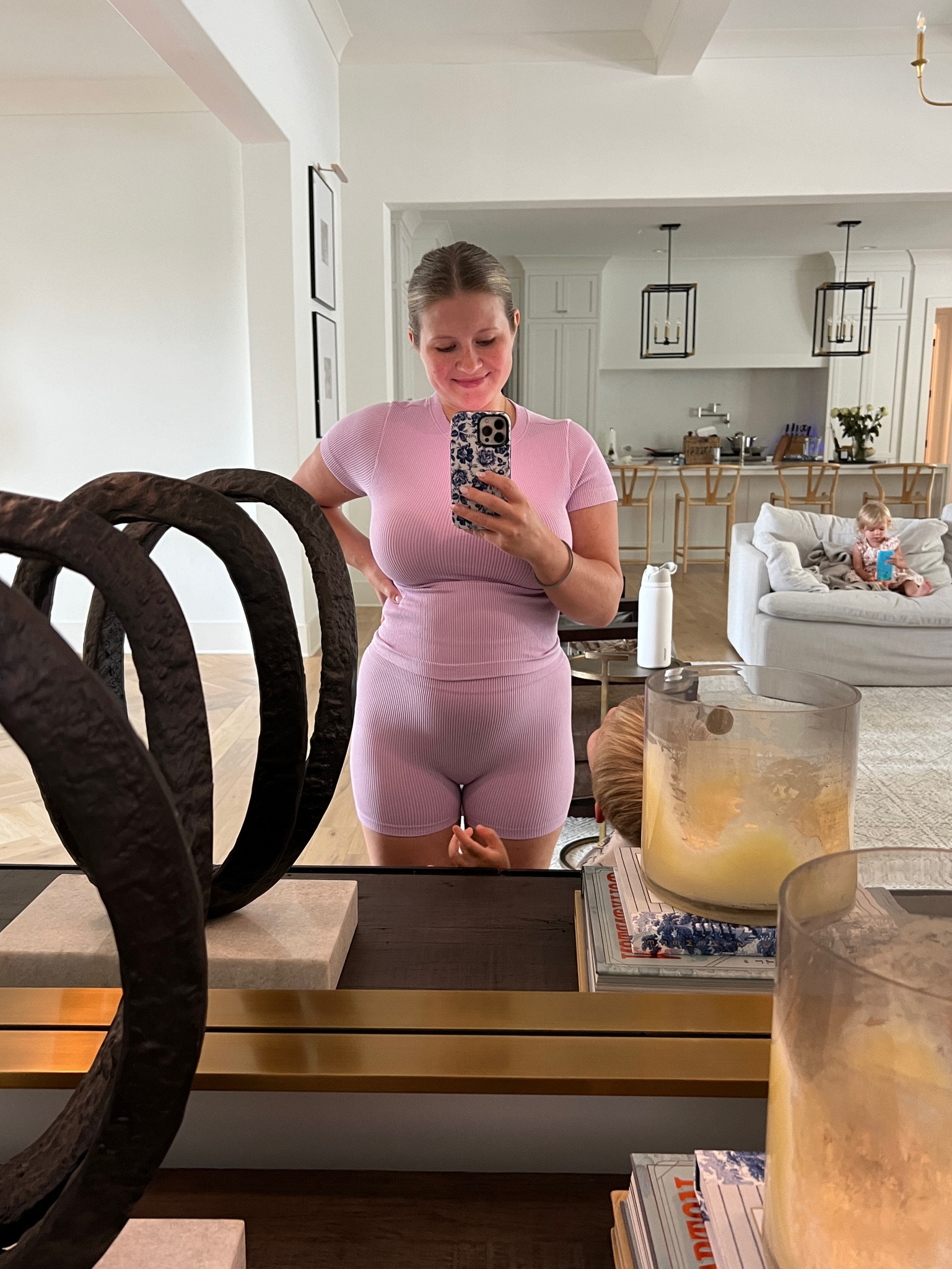 What I’m wearing at 22 weeks pregnant 