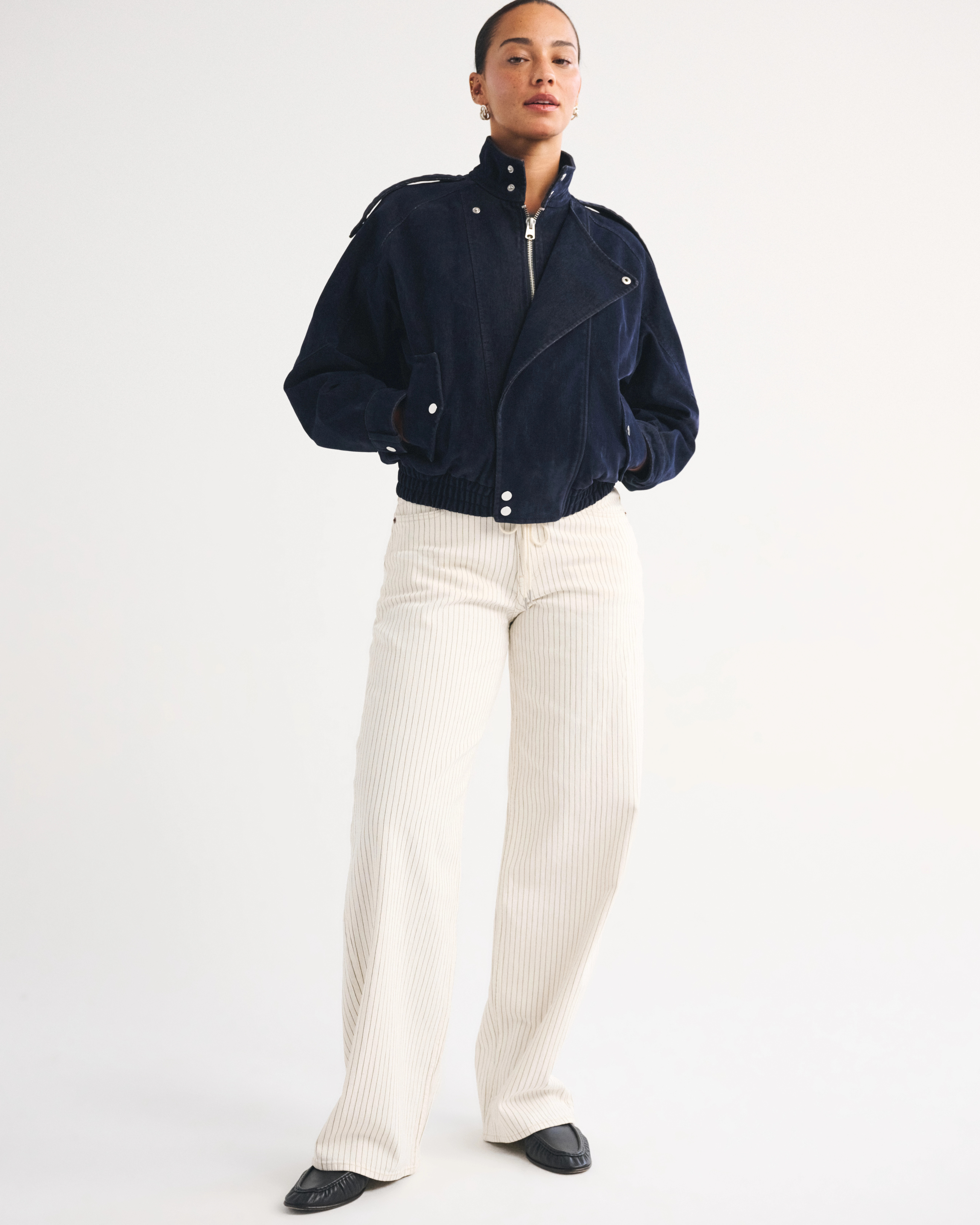Curve Love Low Rise Linen-Blend Denim Ultra Loose Drawstring Jean | Abercrombie & Fitch (UK & DE)