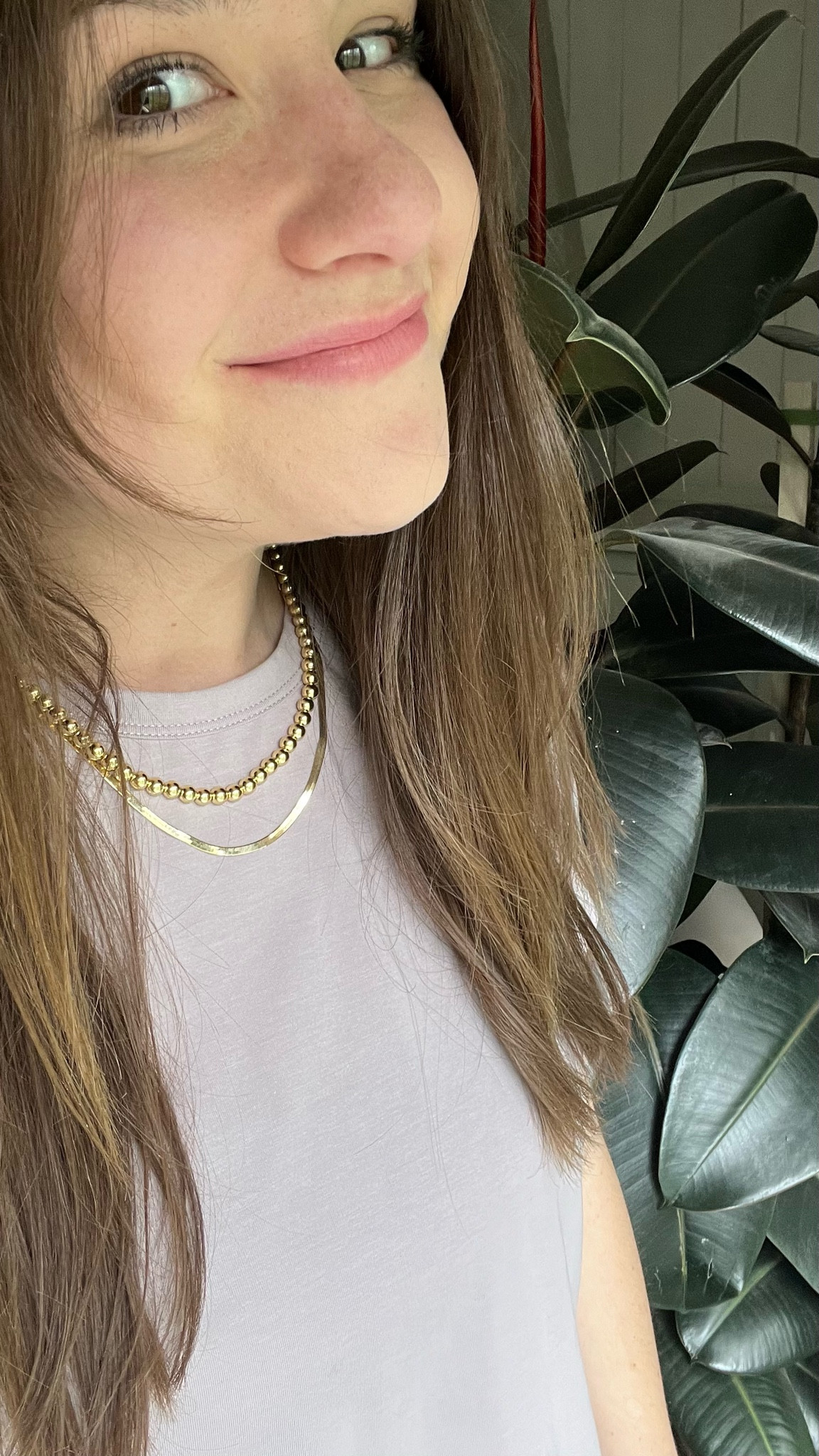 A selfie moment for this necklace 🌟

I was looking for a necklace to replace my paperclip necklace because it sometimes felt a little sassy for an outfit. I absolutely love the playfulness of this gold ball look.

I’m most impressed with the heaviness of it. You can feel the weight and quality  of this thing. Anything from Baublebar is always so well made and long lasting. 

You bet I’ll be wearing this on repeat (and probably ordering the other size to stack them). 