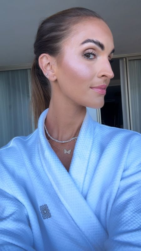 new highlighter i’m loving! wearing shade pearly 

#LTKBeauty