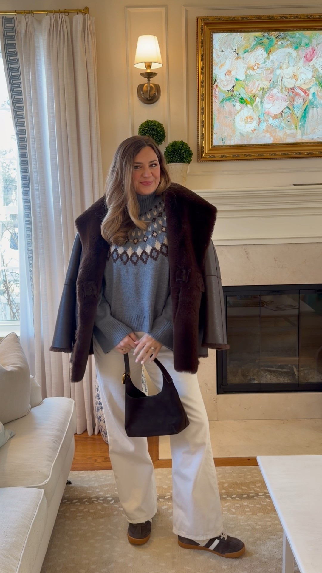 Loving this sweater rn!! 💘💘