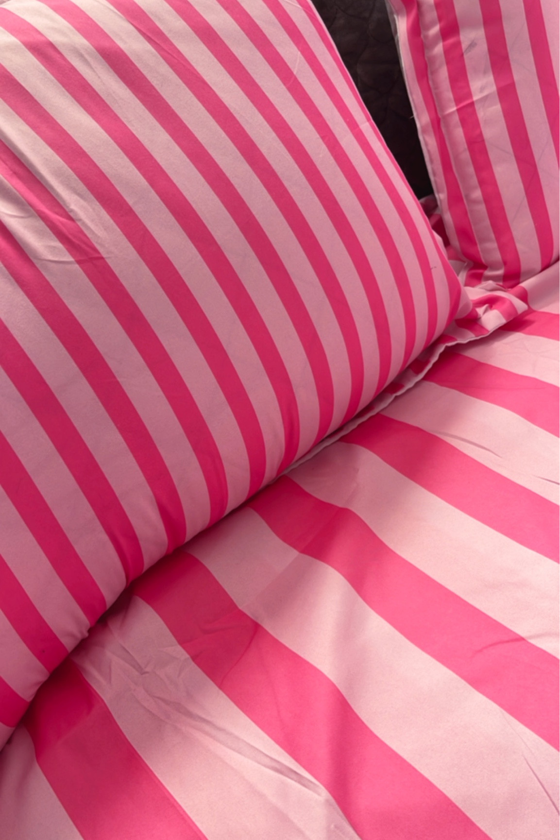 Pink candy cane sheets!!!!! 

#LTKkids #LTKsalealert #LTKhome