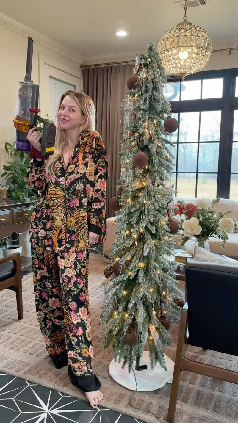 It's time to start decking the halls!  

 #LTKHoliday #LTKSeasonal #LTKHome