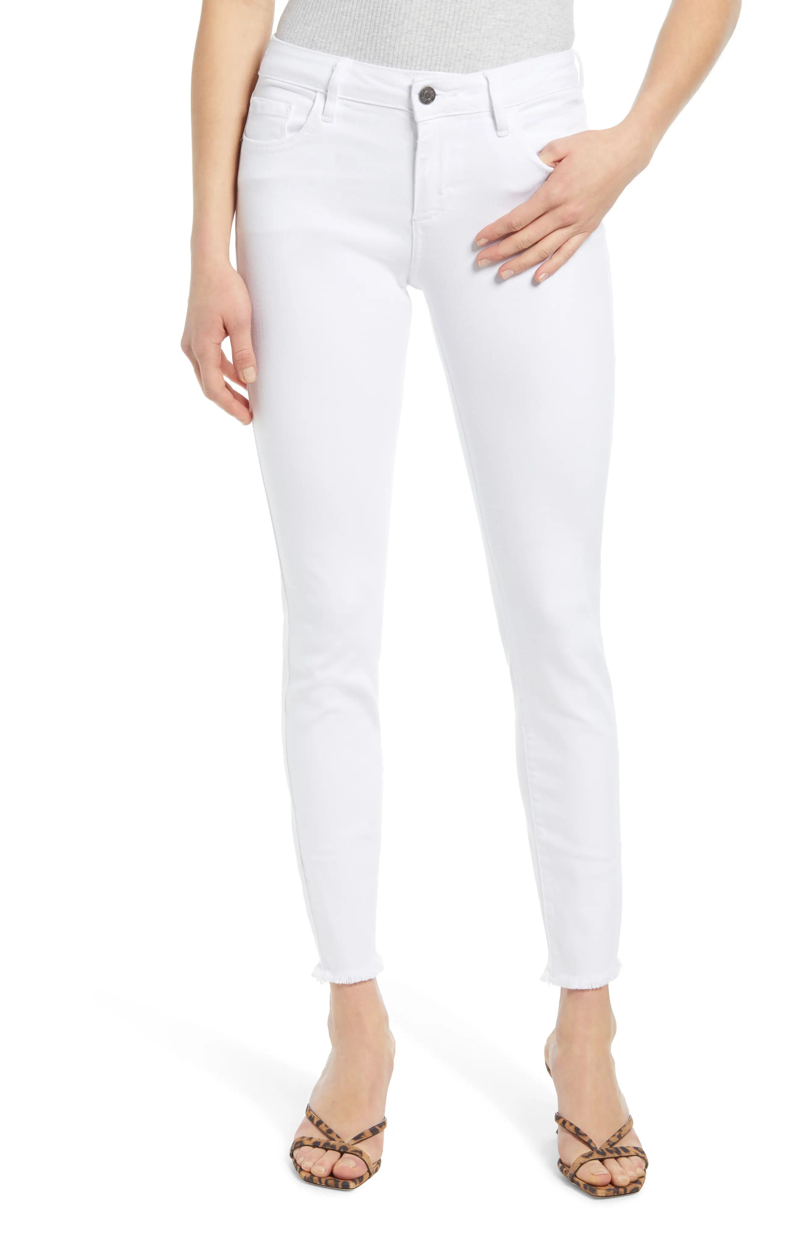 Women's Hidden Jeans Clean Fray Hem Skinny Jeans, Size 30 - White | Nordstrom