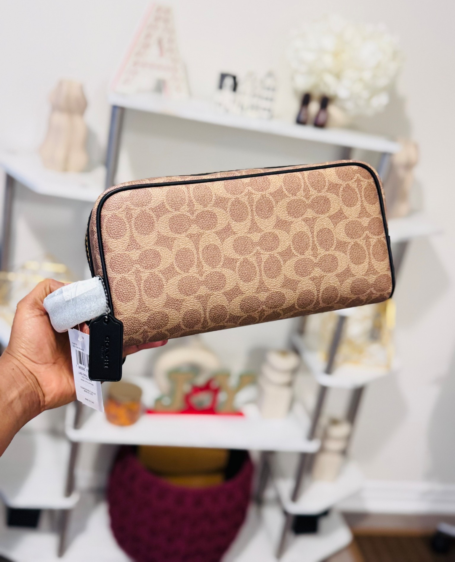 Men’s toiletry bag in the large size 

#LTKbag #LTKgiftguide #LTKtravel