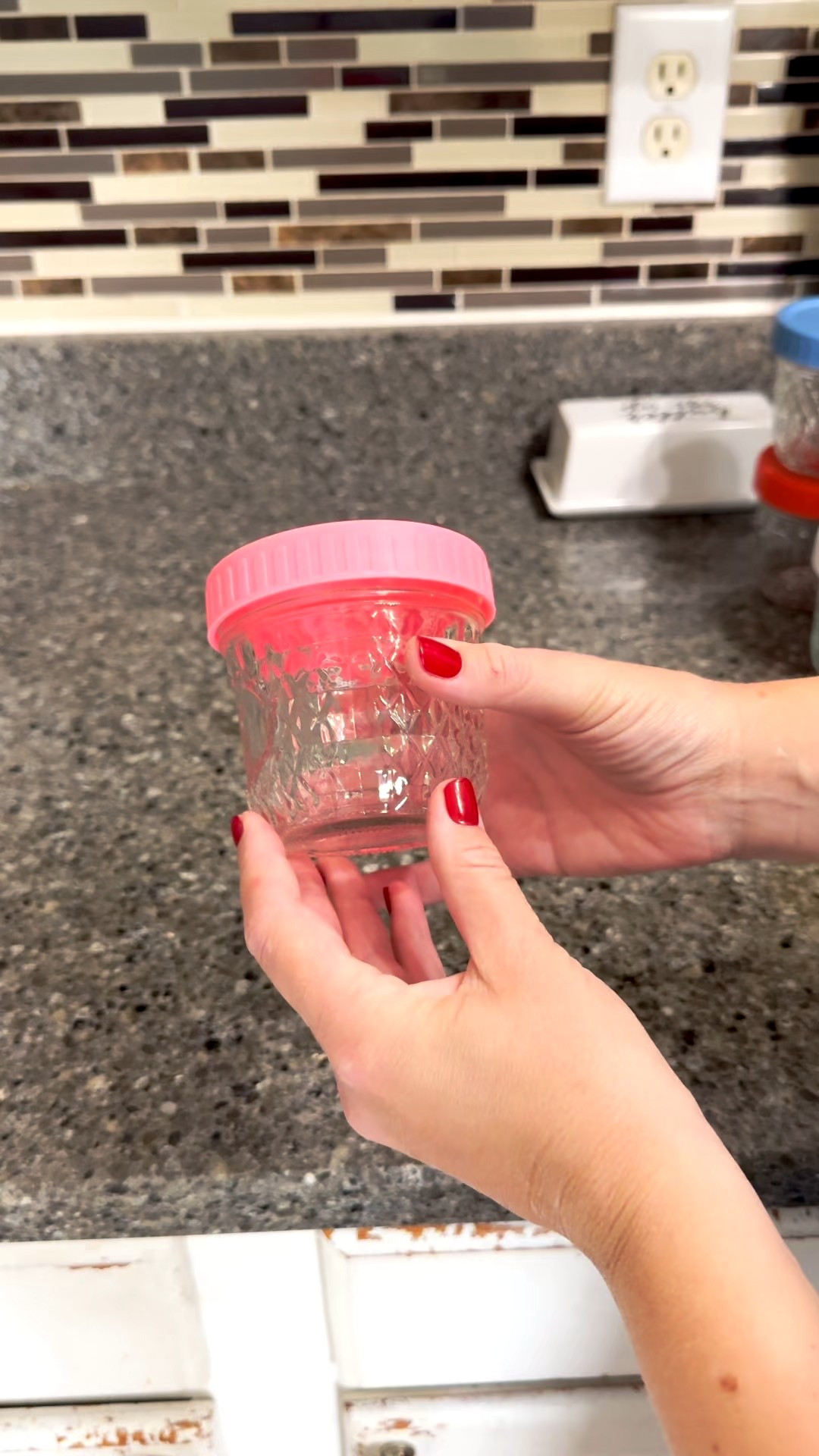 Meal prep just got easier (and prettier)! These Amazon parfait glass jars are perfect for yogurt parfaits, overnight oats, chia pudding, fruit, or snacks. They come with airtight lids to keep everything fresh and are fridge + pantry friendly. If you love aesthetic kitchen organization and easy grab-and-go meals, these jars are a must-have! Shop them now on Amazon and elevate your meal prep game.
#AmazonFinds
#KitchenMustHaves
#MealPrepMadeEasy
#HealthyMomLife
#SnackPrepHacks
#HomeOrganization
#LTKhome


#LTKHome