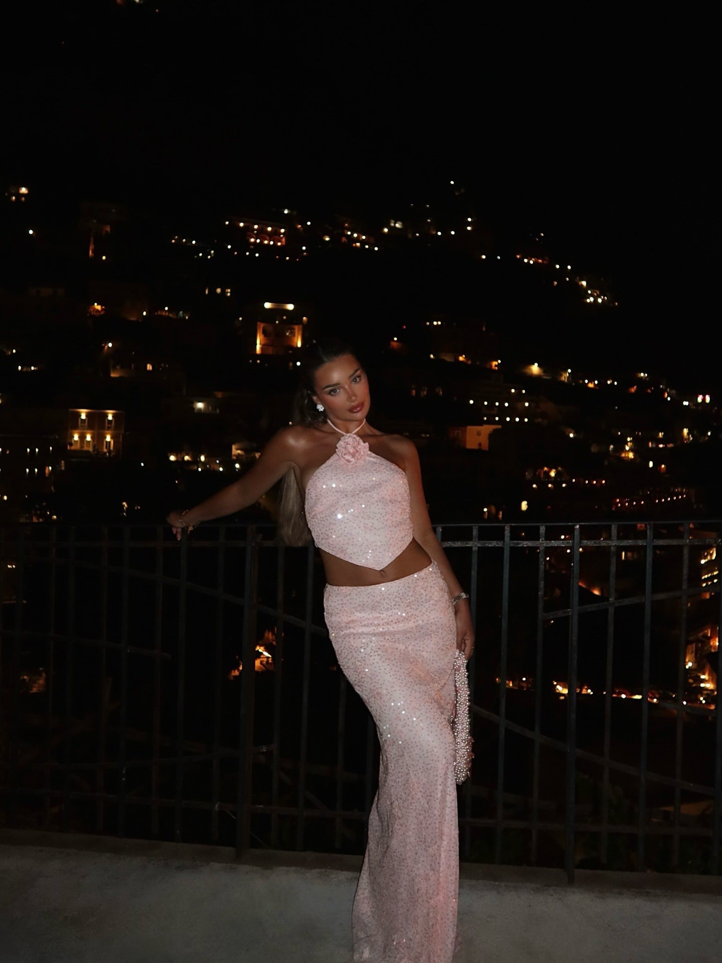 i think this may be me as a dress .. 💕✨ the pink sequin halter neck pink sparkles crop and the maxi dress is a yes from me 👏

my 15% peppermayo discount code is ‘lucinda15’



#LTKdatenight #LTKeurope #LTKsummer
