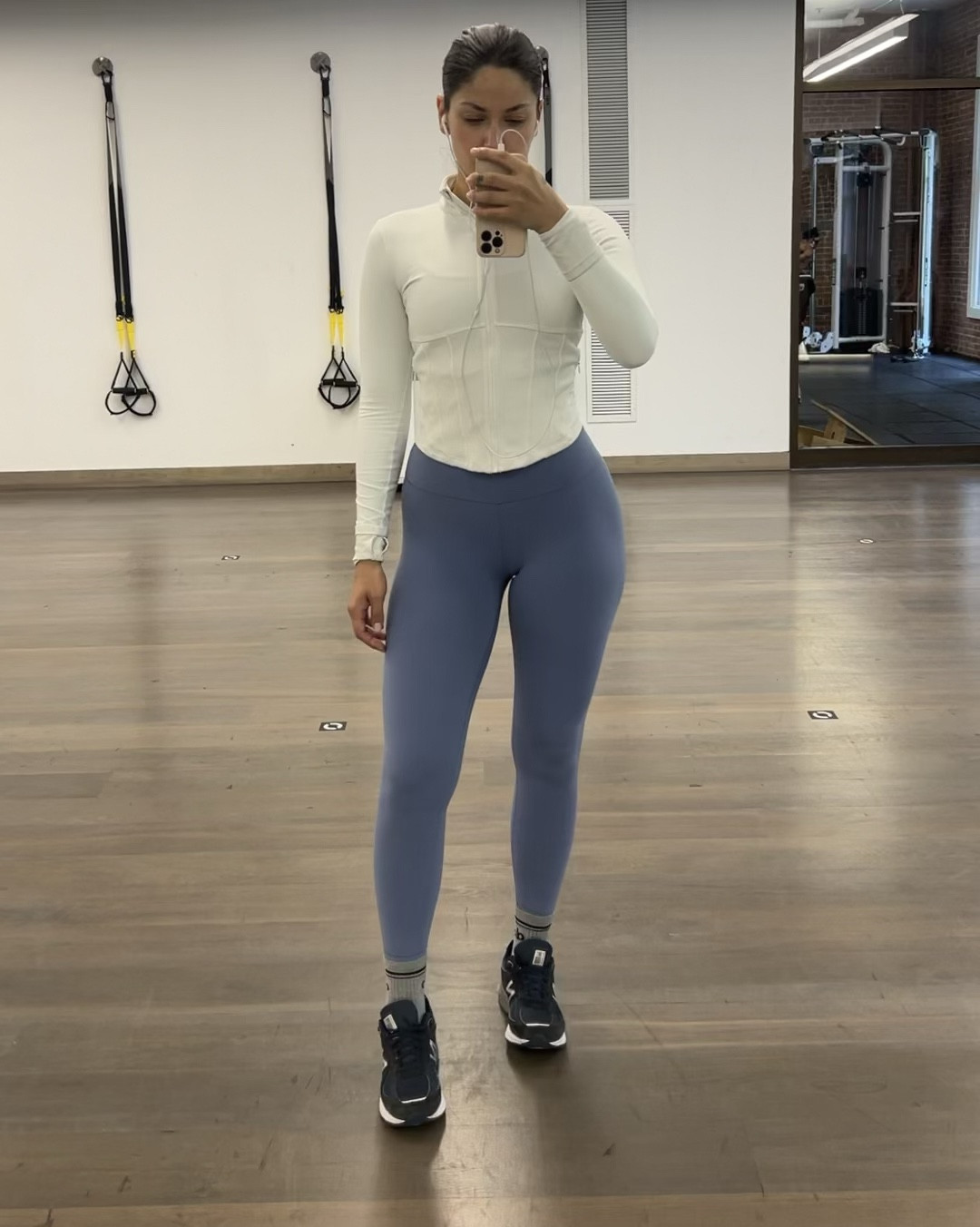 This set is very soft and fits like a glove! And the color 😍😍😍

#LTKActive #LTKStyleTip #LTKFitness