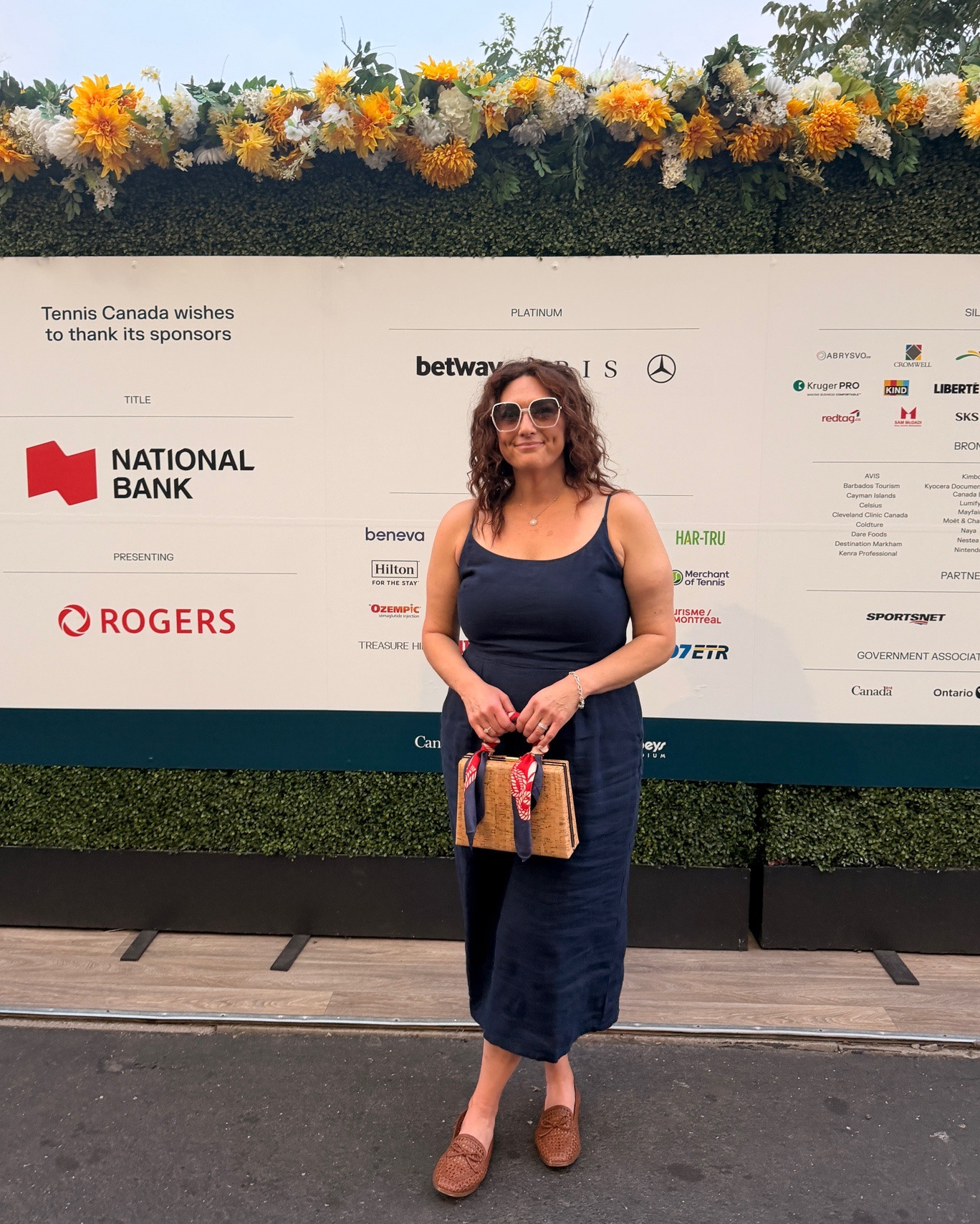 Fun night out watching 🎾 wearing @Quince 
I was in between sizes so I sized up to a Large and the fit is perfect.

#LTKcanada #LTKdresses #LTKmidsize