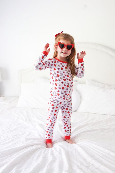 Kids Valentine’s Day Pajamas 


Kids Pajamas / holiday pajamas / vday jammies / girls pajamas / heart pajamas 

#LTKkids #LTKSeasonal