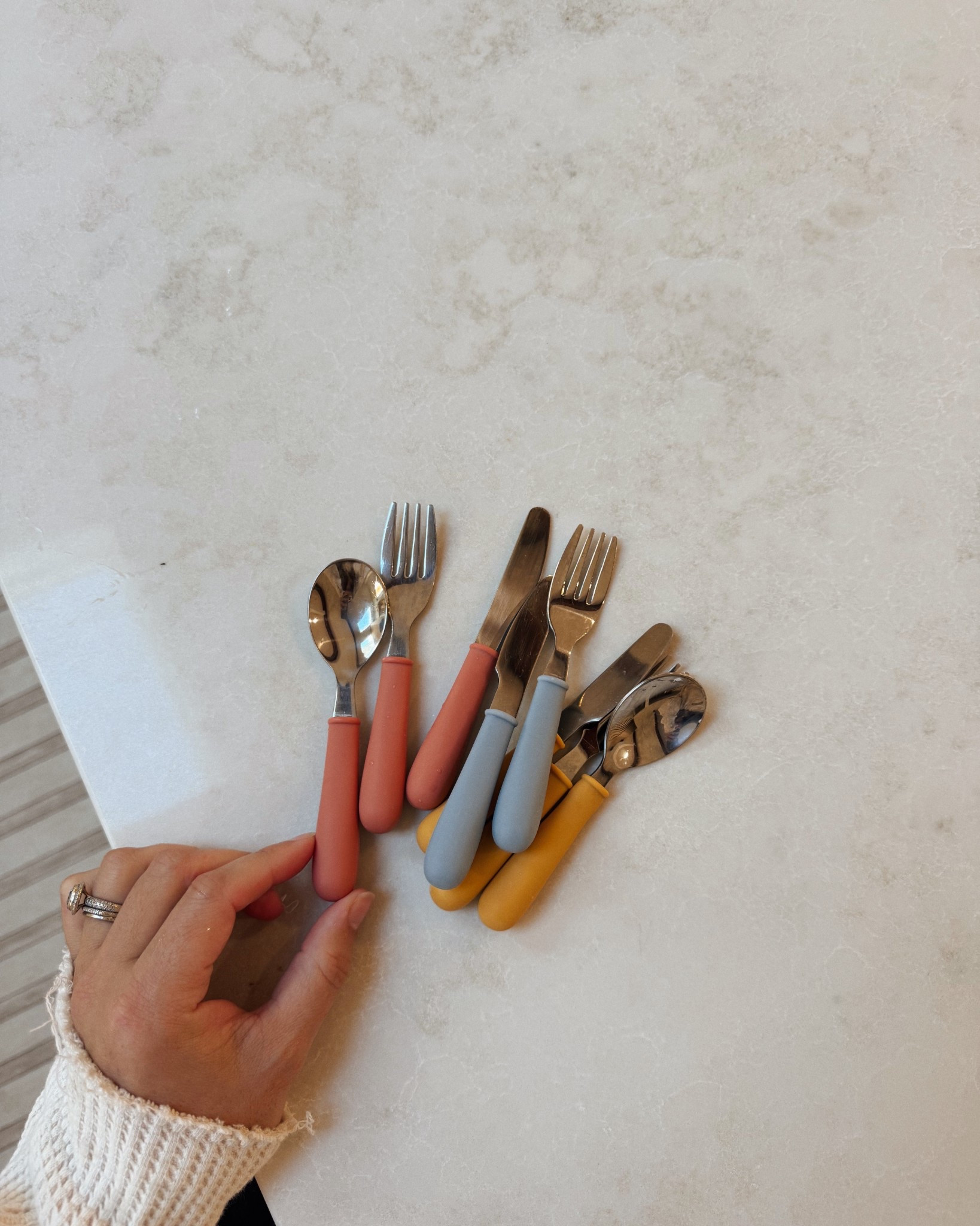 18 piece set of toddler silverware!