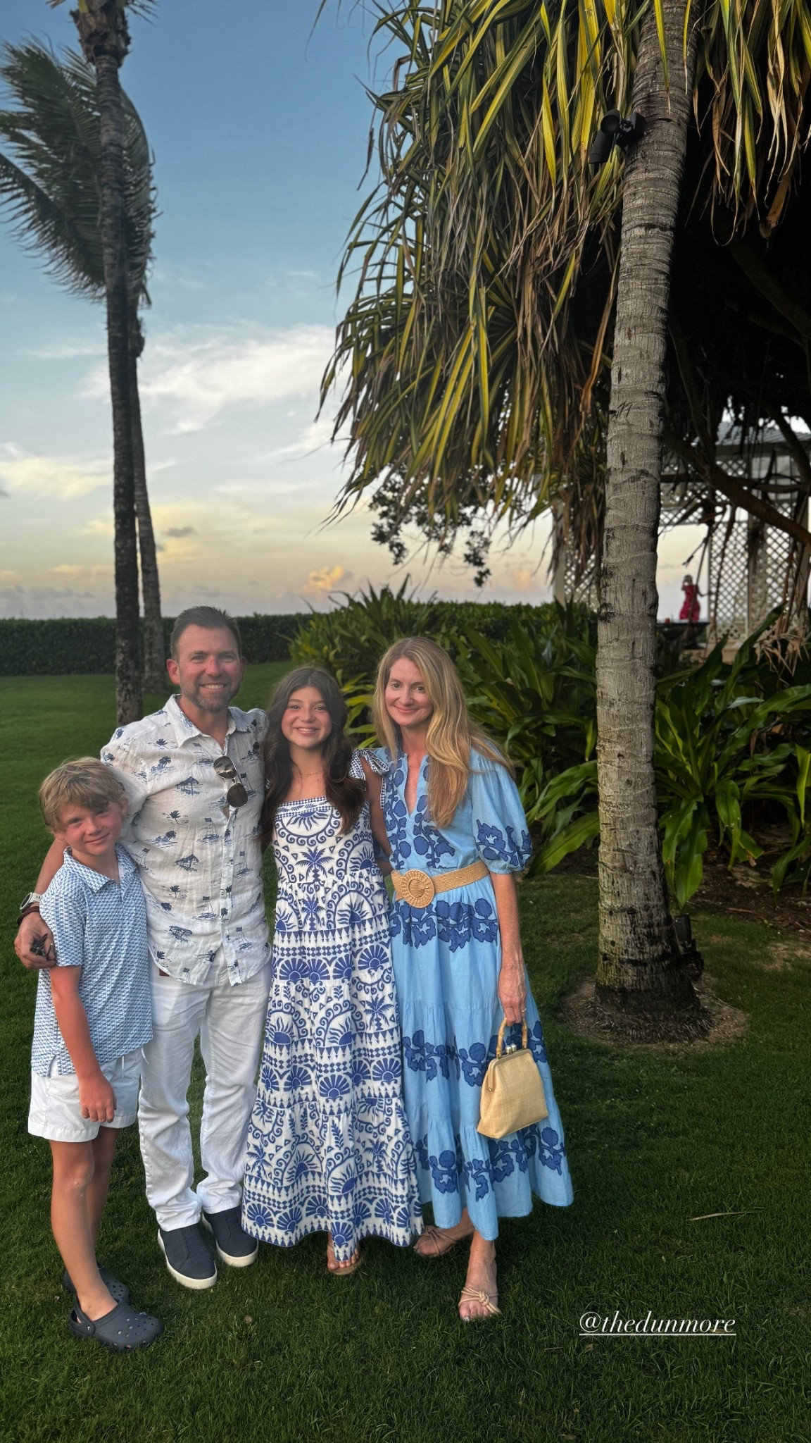 Classic feminine dresses on sale 