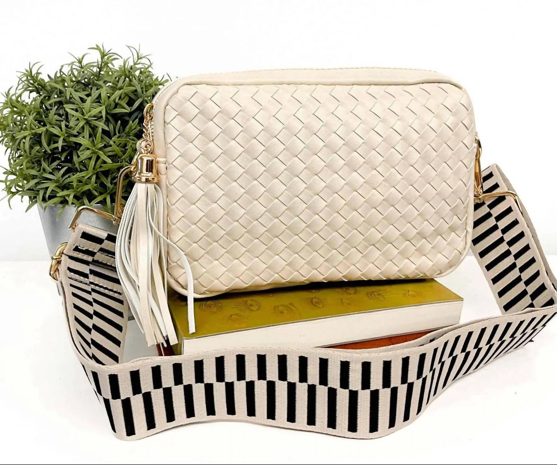 Women's Woven Willow Camera Crossbody Bag In Cream | Shop Simon