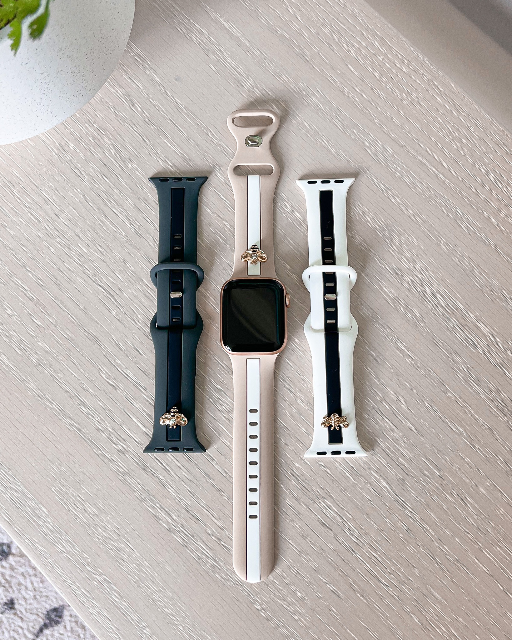 3 pack of Amazon watchbands under $20 

Apple Watch, Apple Watch bands, watch bands 

#LTKSeasonal #LTKfindsunder50 #LTKstyletip