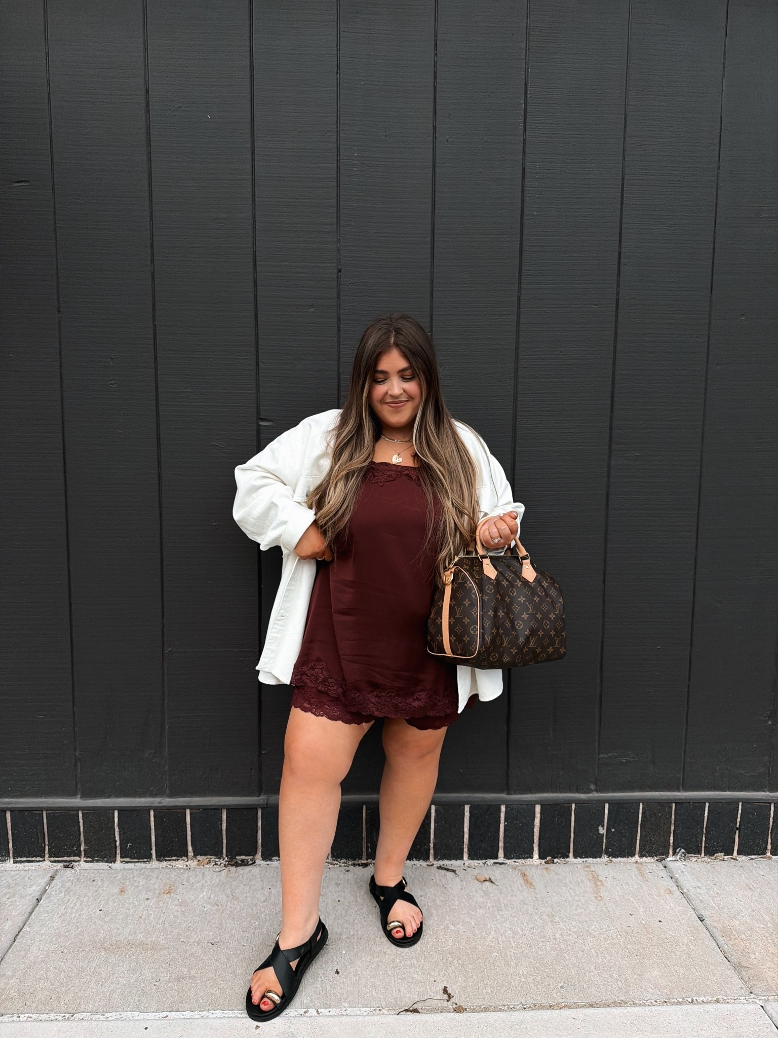 wearing the xl in top & shorts! (both pieces are currently on sale too!)

midsize
fall outfit
fall fashion
fall trends
ootd

#LTKMidsize #LTKootd #LTKmomlife