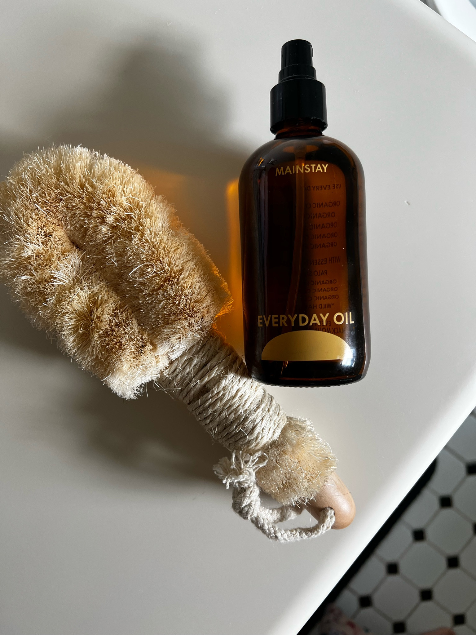 Absolutely obsessed with this duo to tame my dry skin… feeling like a true wellness girly today 🧘‍♀️

#LTKbeauty #LTKSpringSale #LTKfindsunder100