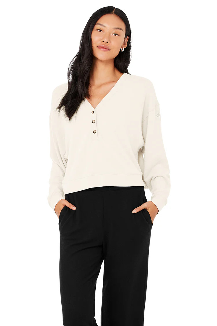 Alolux Soho Cropped Henley - Ivory | Alo Yoga (US)