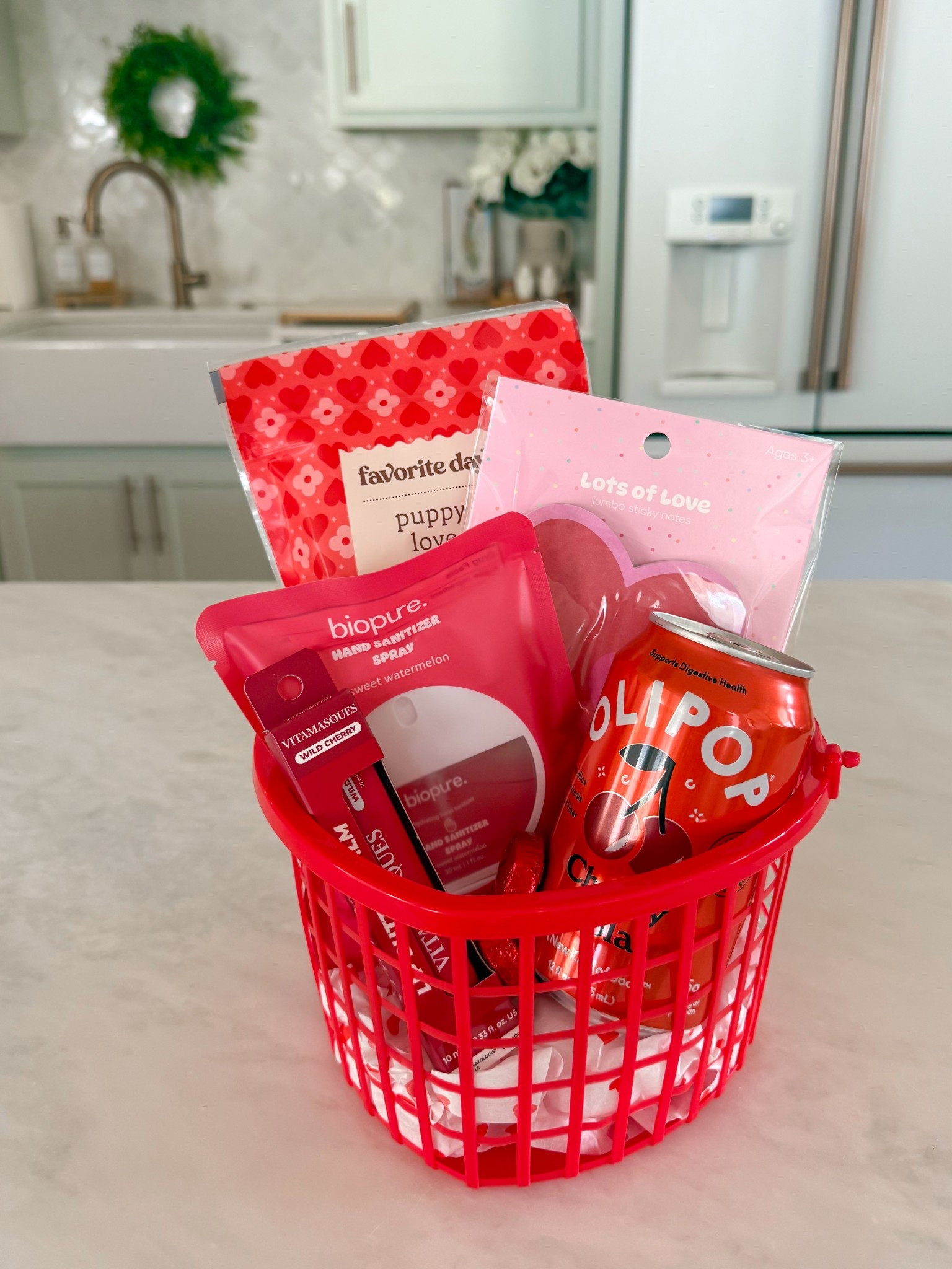 Valentine’s Day gift idea / teacher gift 





Valentines gift basket 
Target finds 
Target home 
Gifts for her 


#LTKBeauty #LTKSeasonal #LTKFindsUnder50