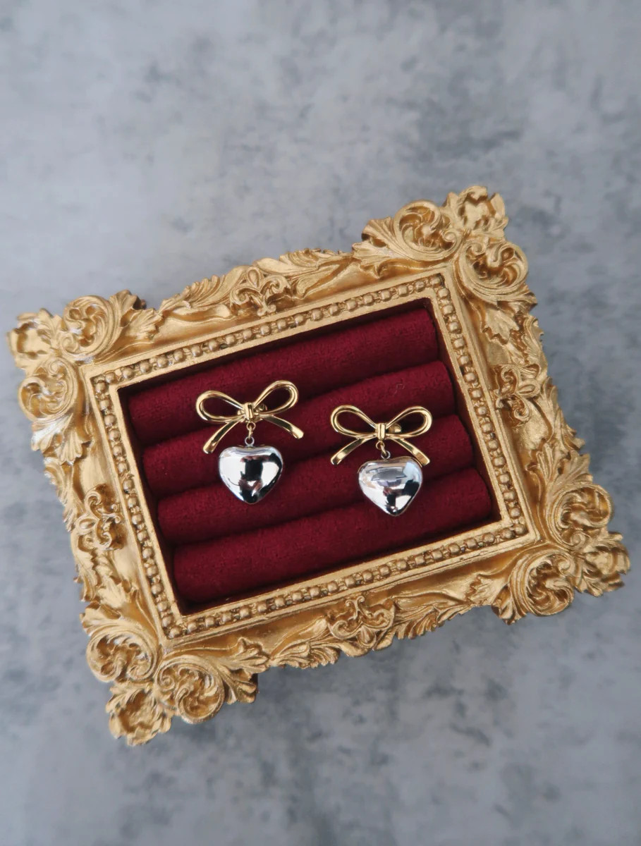 BOWTIED LOVE EARRINGS (18K GOLD / WHITE GOLD PLATED & WATERPROOF) | raëliv