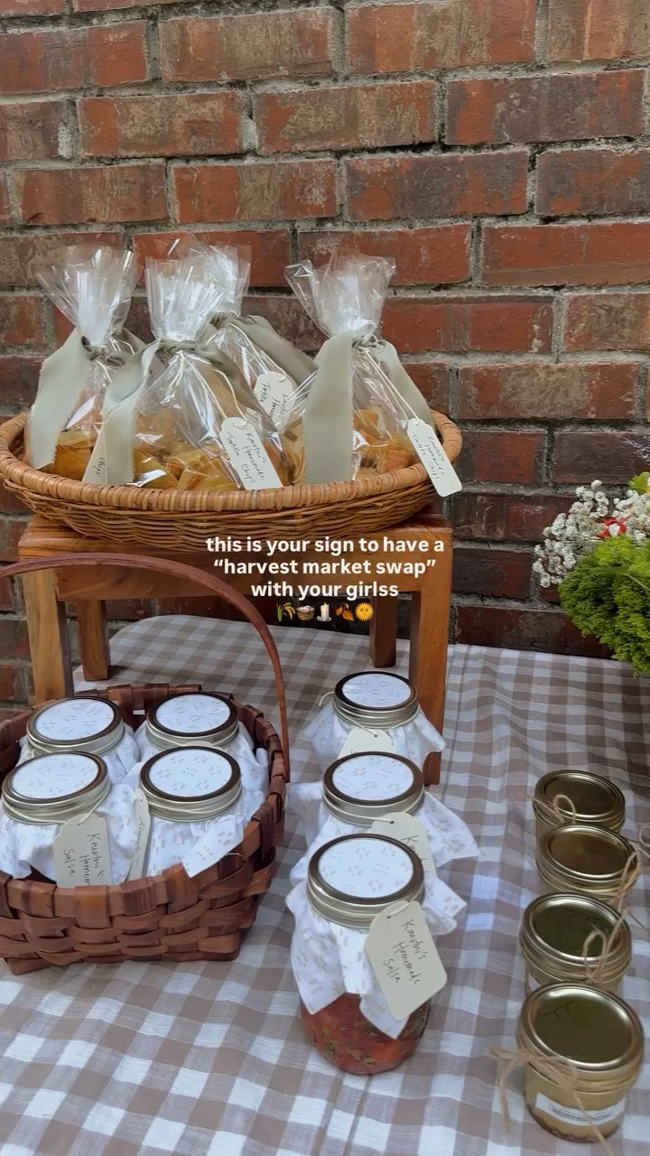 this is your sign to host a harvest market swap with the girlsss! 🌾🧺🕯️🍂🌞🫙 we had a tablescape inspired to transition from summer to fall with @worldmarket including yummy bites, sipped on seasonal mocktails, and enjoyed the night yapping and “shopping the harvest market” to leave with handmade goodies for all! #dinnerparty #girlsnight #marketswap #WorldMarketPartner #WorldMarketFinds