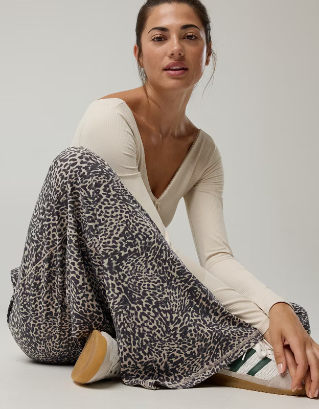 OFFLINE By Aerie Real Me Foldover Super Wide Leg Pant | American Eagle Outfitters (US & CA)