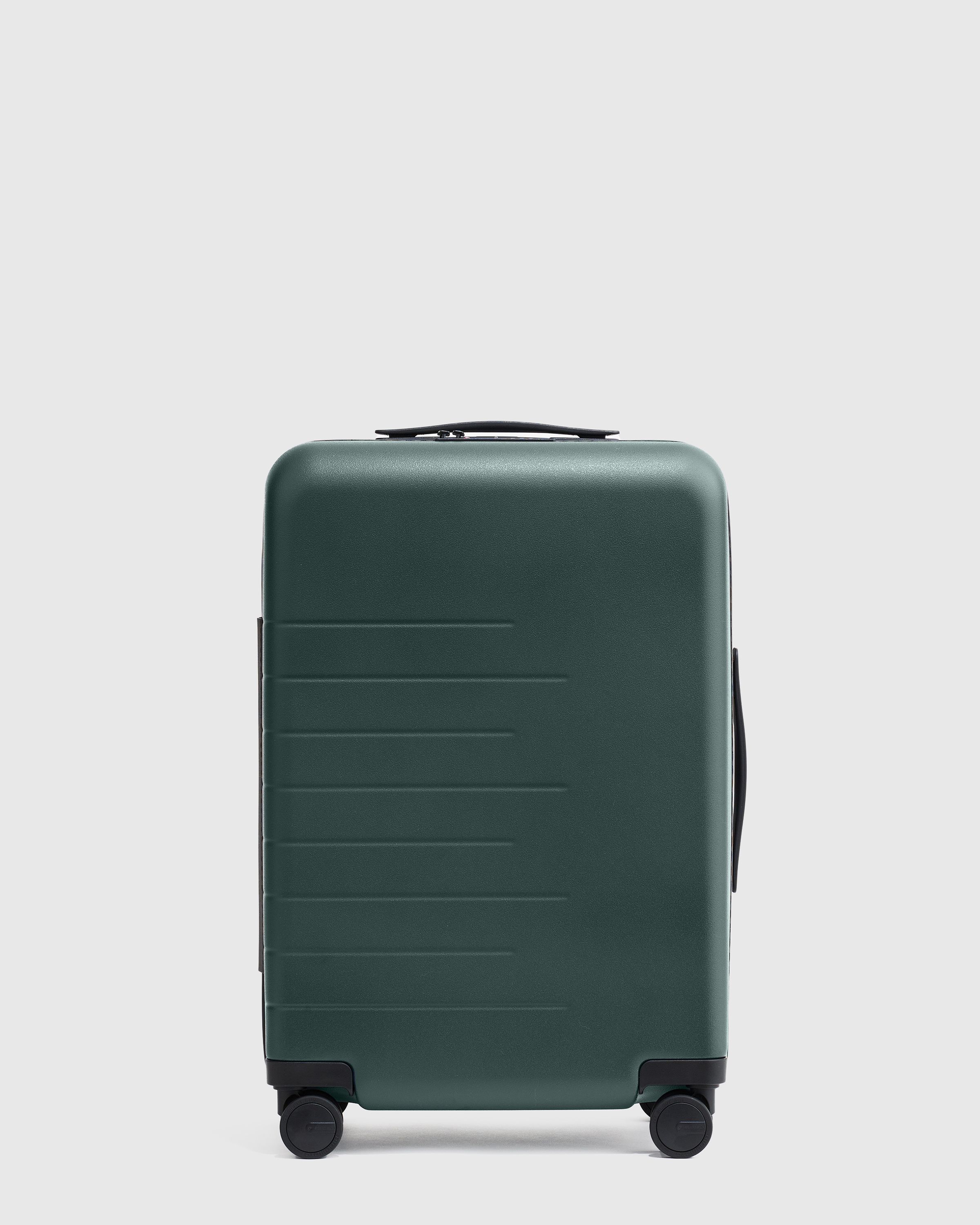 Expandable Carry-On Hard Shell Suitcase - 21" | Quince