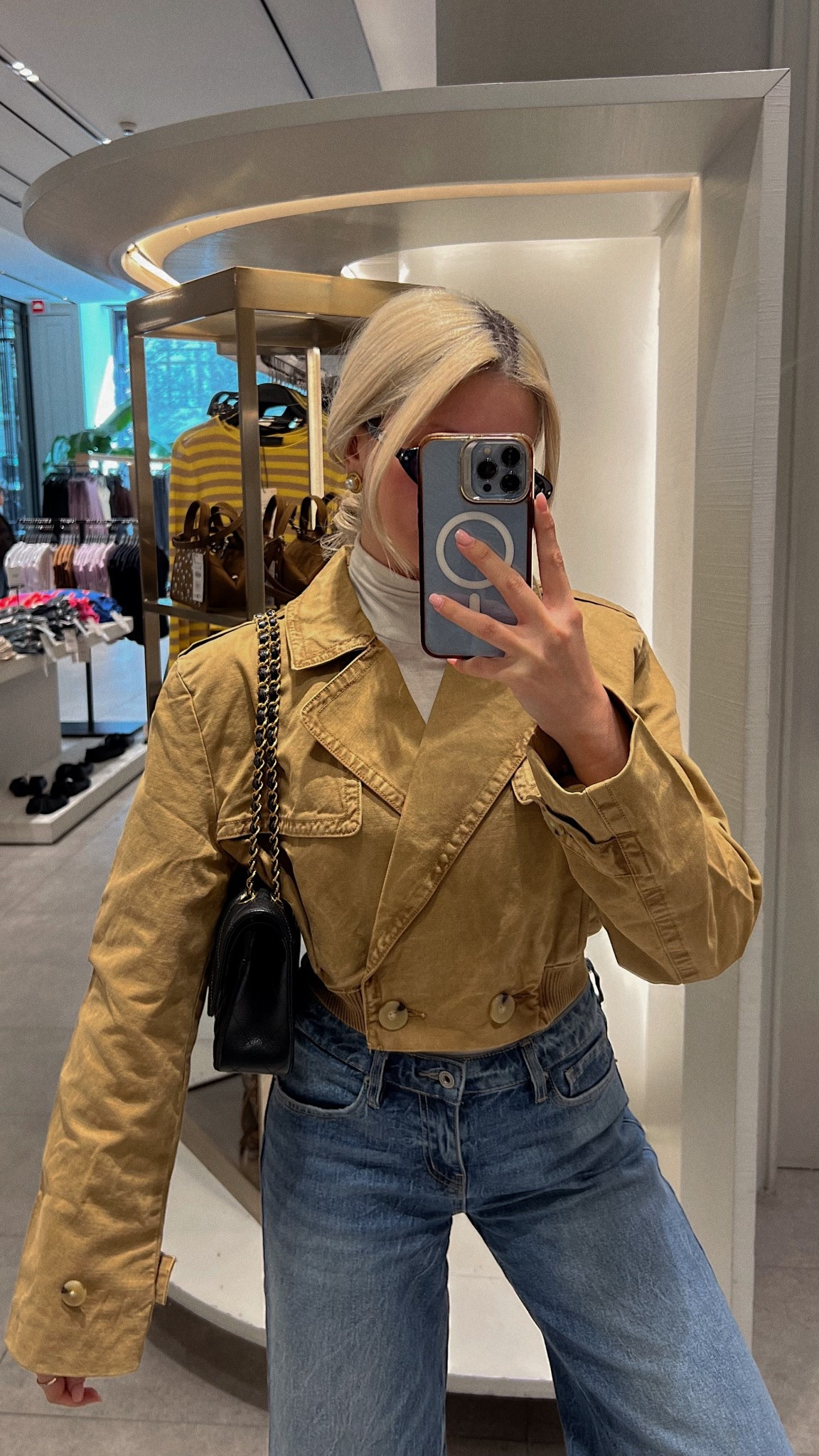 My new favourite cropped jacket for Spring 🤎

#LTKdayinmylife #LTKgrwm #LTKootd