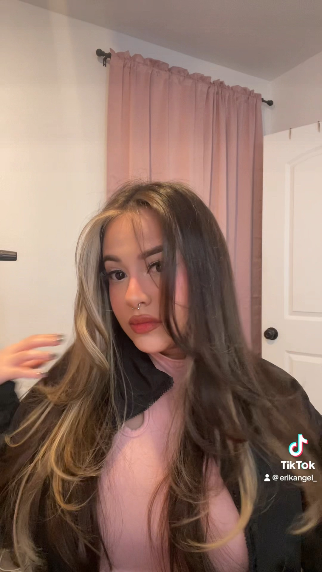 Viral blow out brush has been my fav lately 🥰🤍