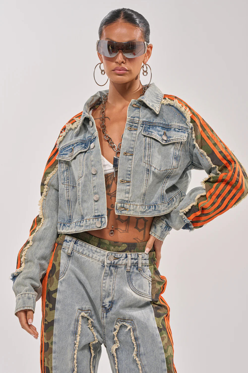 ALL AROUND THE WORLD AGAIN JACKET IN LIGHT BLUE DENIM | AKIRA