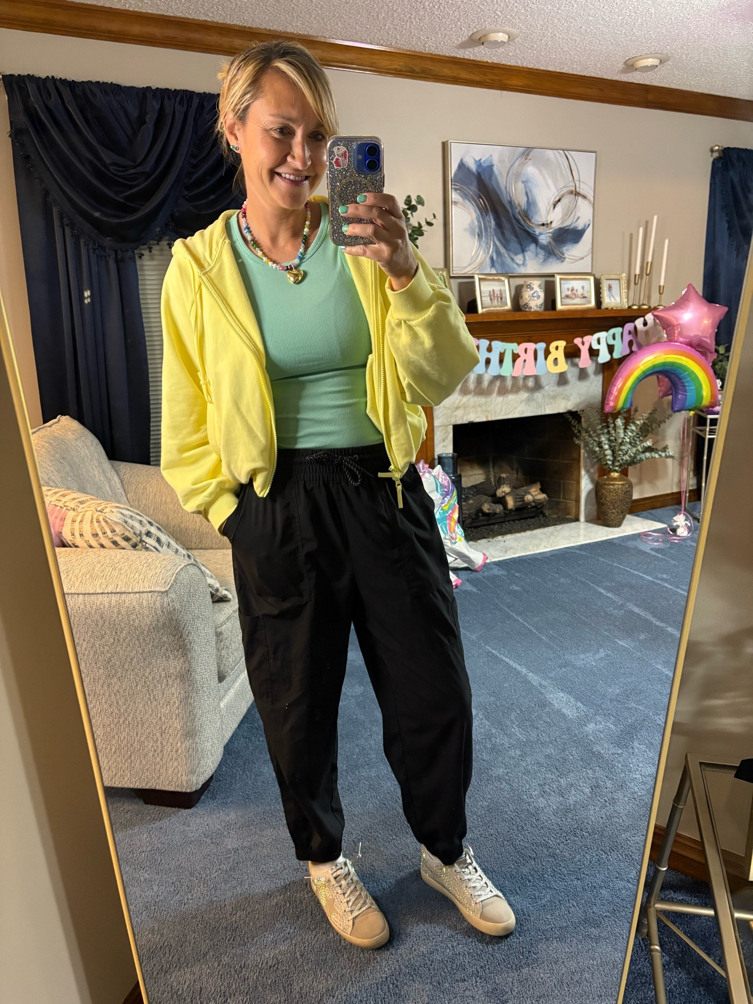 Love this fun casual look! The yellow jacket is out of stock but it comes in gray and blue!

#LTKdayinmylife #LTKmomlife #LTKActive
