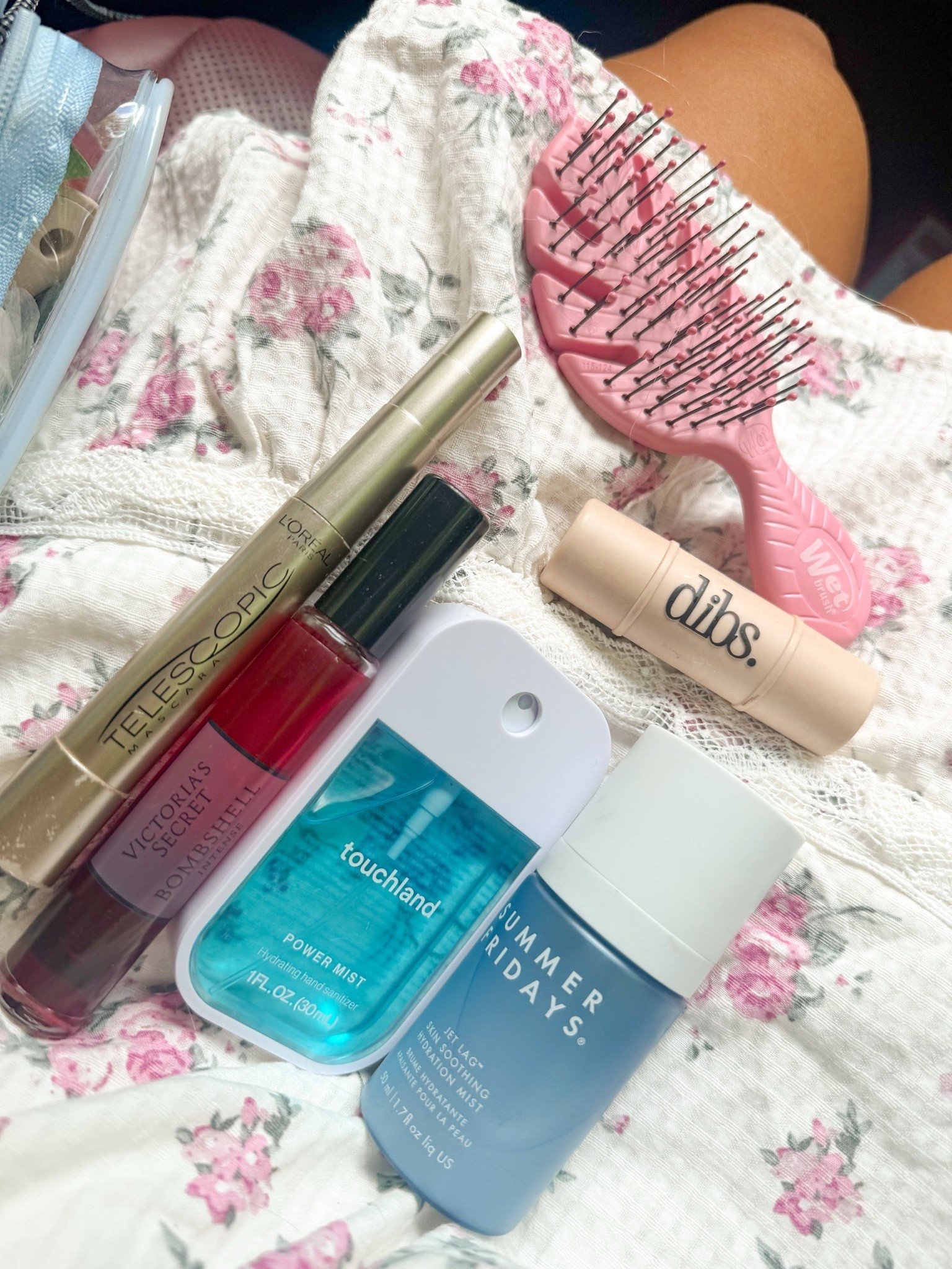 My everyday “keep in car” items that I cannot go without

#LTKgrwm #LTKselfcare