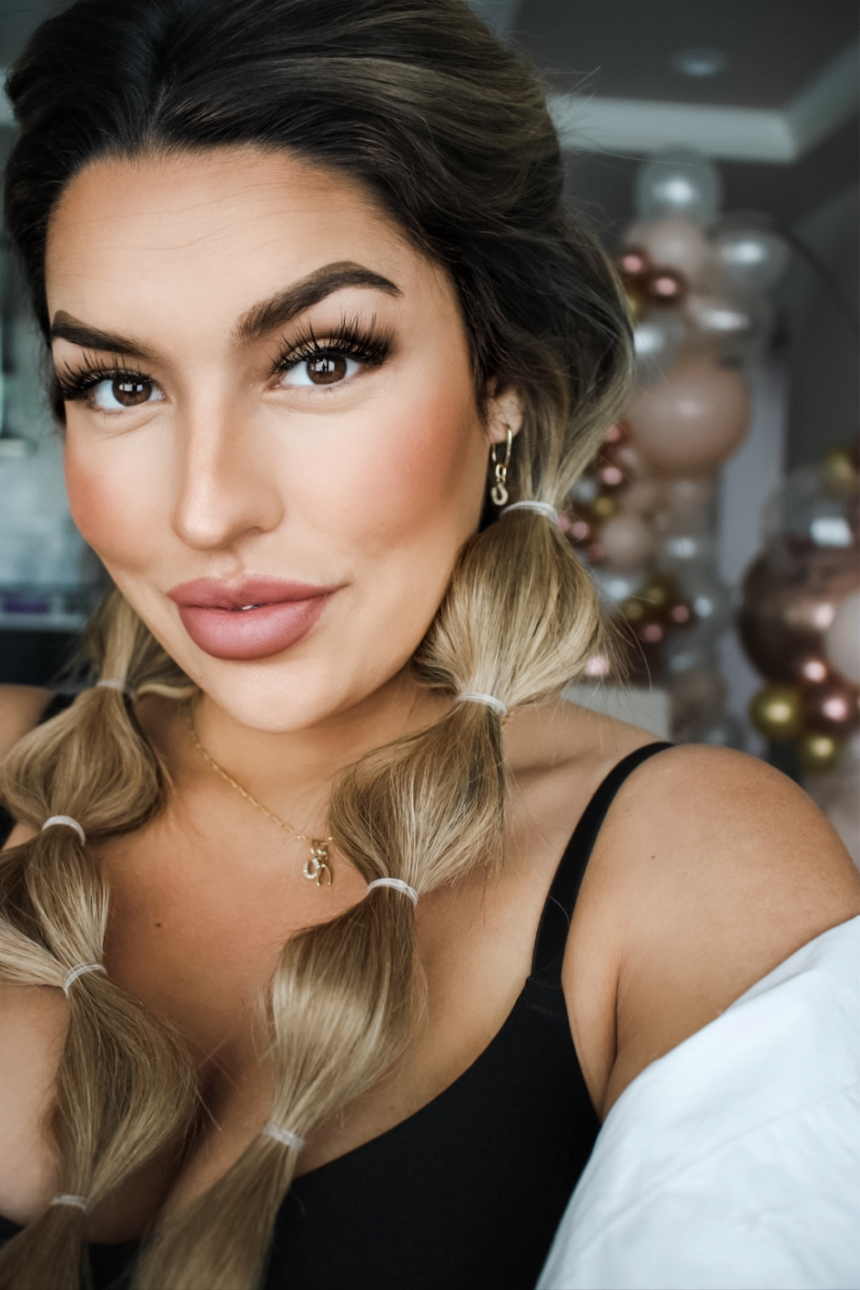 Don’t forget about your accessories this cyber Monday ✨ Roma Designer Jewlery currently has their adjustable chains, CZ gold horse shoe and wish bone charm on sale! This piece has 925 silver at its core and is plated in a thick layer of gold. 14k gold is used for its beautiful, elegant hue. 😍

#LTKCyberweek #LTKHoliday #LTKsalealert