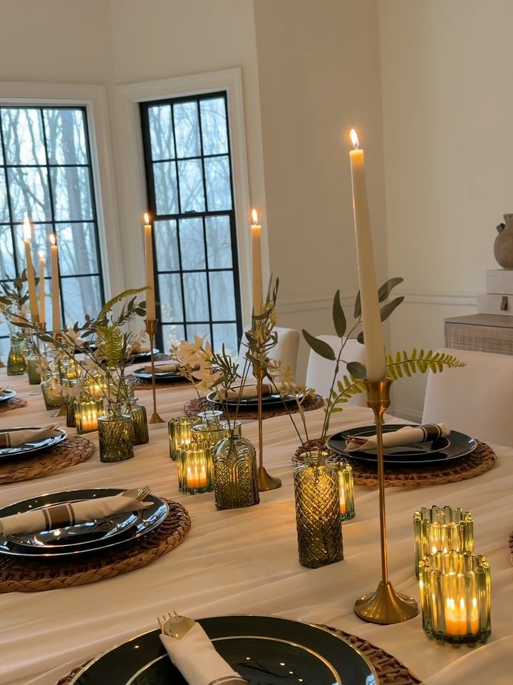 Linking everything from this table setting on my LTK so its easy to shop 🤍

#pakistanifood #chicagomua #chicagobloggers #tablescape #tabledecorations