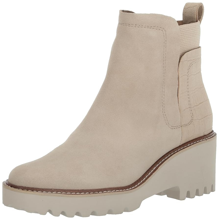 Dolce Vita Women's Huey Chelsea Boot | Amazon (US)