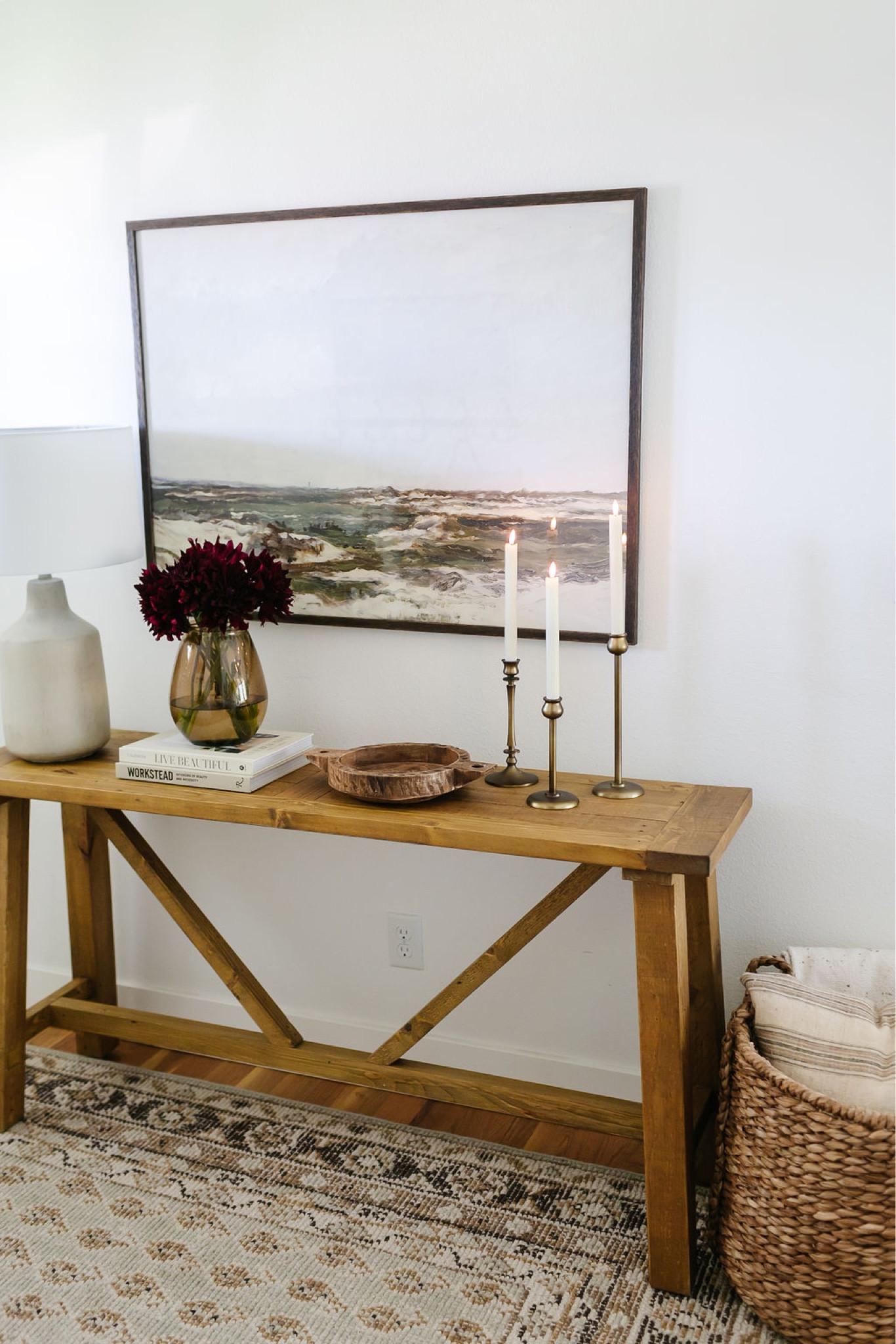 Fall decor perfect for an entryway!

Farmhouse console table 
Entryway decor
Wall art
Baskets
Area rug
Target Studio McGee 
Throw pillows 
Table lamp
Home decor 


#LTKsalealert #LTKSeasonal #LTKhome