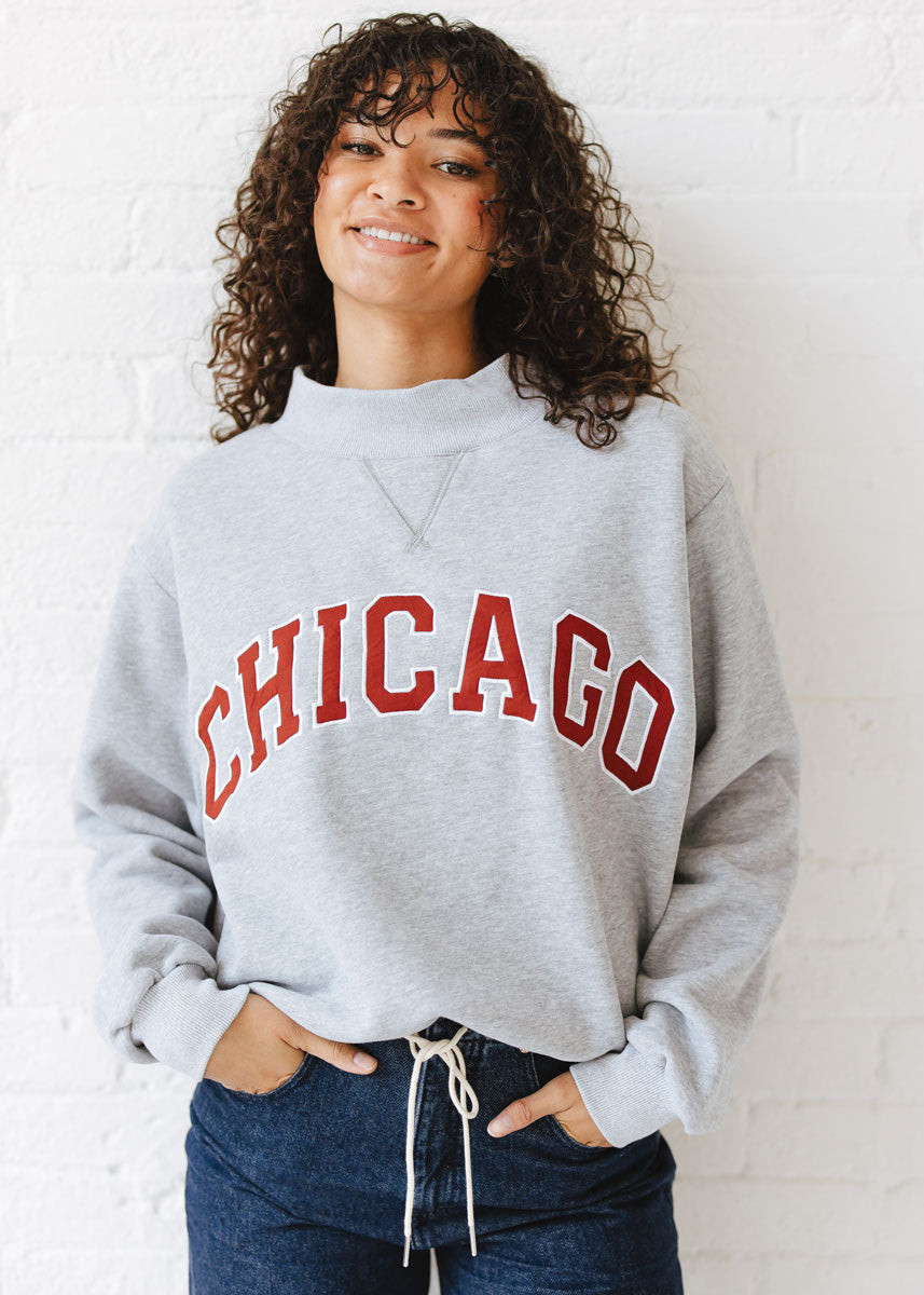 Chicago Mock Neck Sweatshirt - Heather Grey | Alice & Wonder
