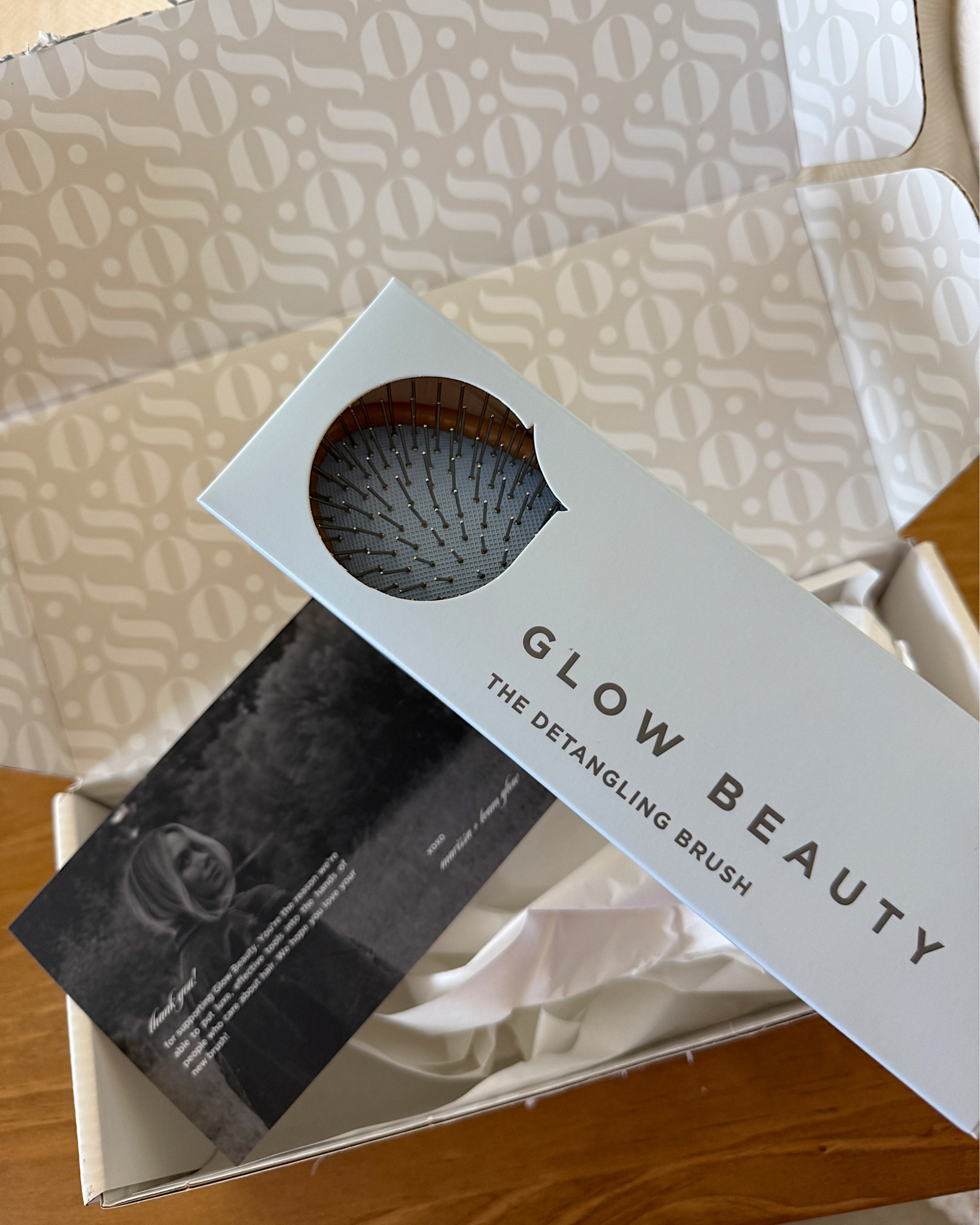 THE GLOW BEAUTY BRUSH!!!! The best brush for hair growth, detangling, & exfoliating!!🩵✨

#LTKFindsUnder50 #LTKBeauty #LTKStyleTip