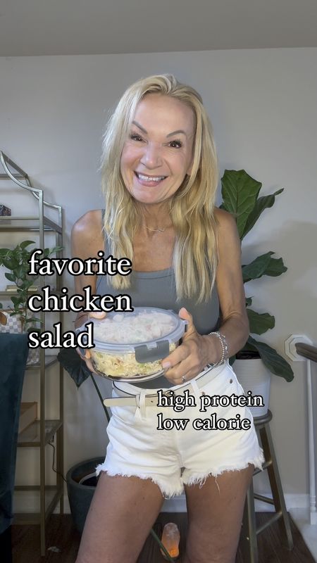 FAVORITE CHICKEN SALAD

1 pound boneless skinless chicken breast, cooked and shredded  
1 large apple, diced with skin on 
2 stalks celery, diced 
1/2 cup 2% plain Greek yogurt
salt and lemon pepper

Combine all ingredients in a large bowl- tastes best after sitting in the fridge for a few hours. 

Can serve oh a bed of greens or on its own. 

Makes two large servings 350 calories and 55 grams protein (or four small servings 175 calories and 27 grams protein)

xoxo
Elizabeth 

#LTKVideo #LTKHome #LTKOver40