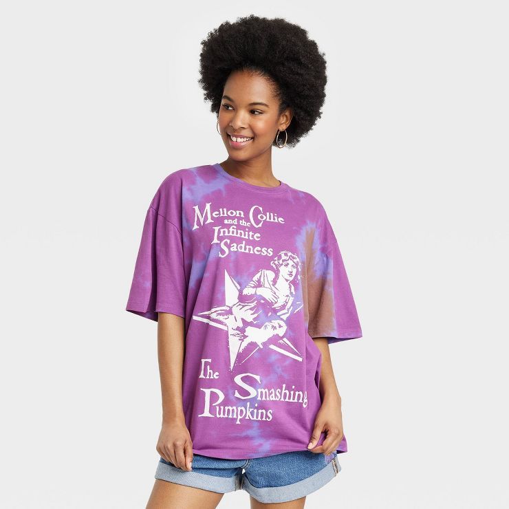 Women's Smashing Pumpkins Short Sleeve Oversized Graphic T-Shirt | Target