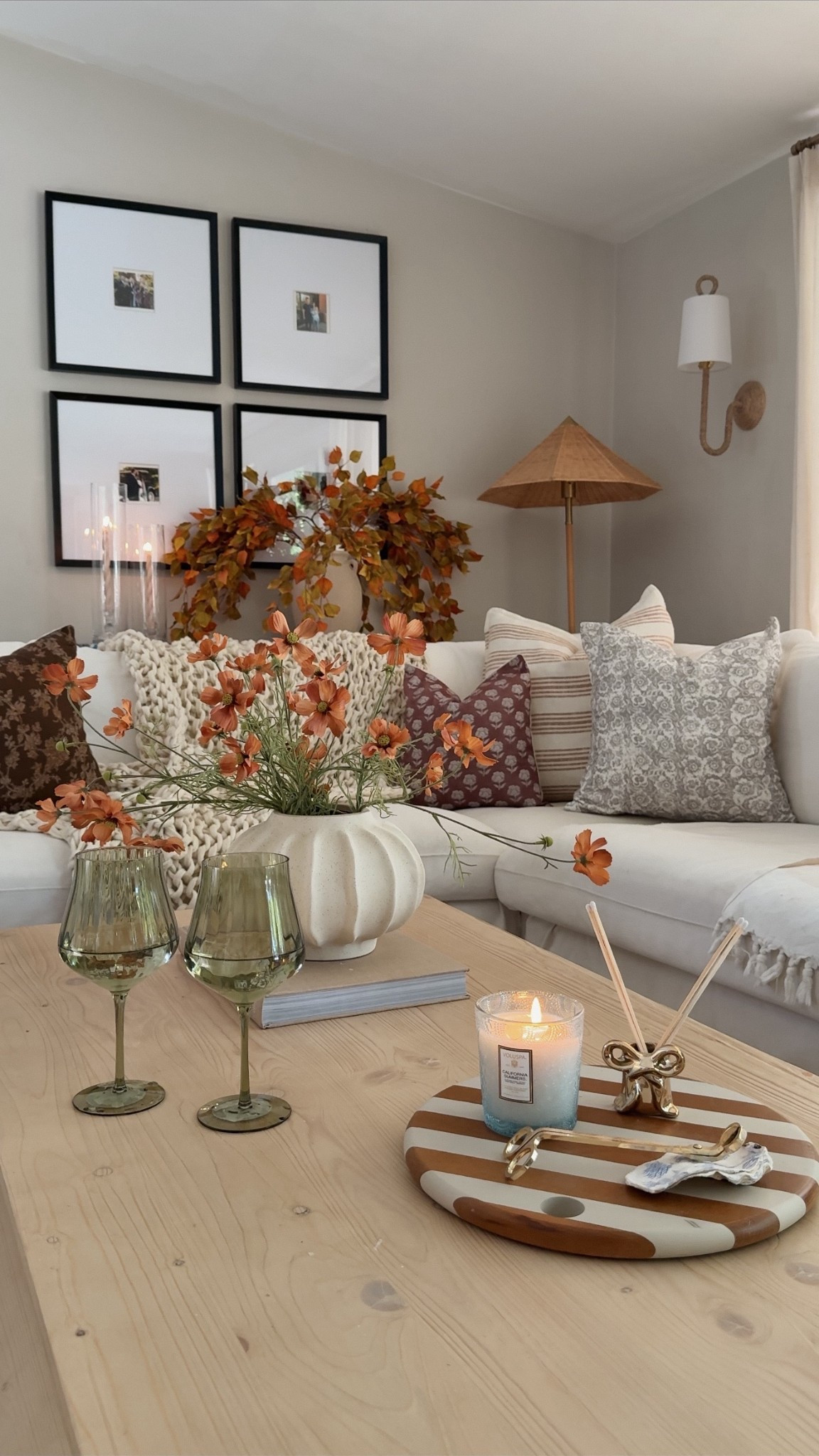 Fall living room decor 