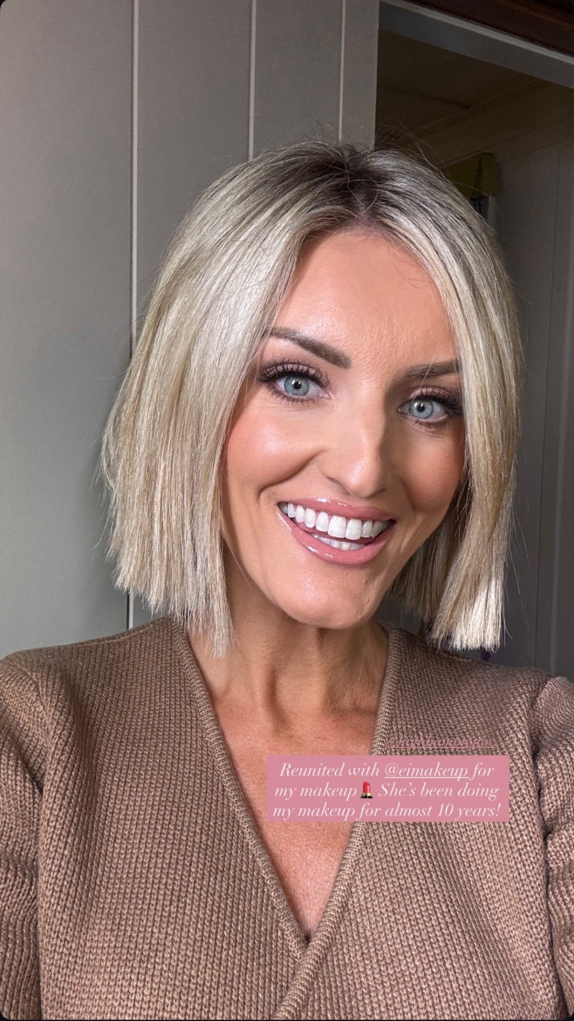 New lip combo for @loverlygrey! 

Lipliner: Chanel chic rosewood 
Lipstick color: Darling Pink
Lipgloss: Lawless Cherry Vanilla 
Eye palette: Mario warm palette
Cheek color: Hourglass 
Foundation: Haus Labs 200
Corrector: Kosas Illustration
Concealer: Tarte Maracuja creaseless 20n
Eyeliner: MAC Costa Riche
Primer: Milk Pore controlling 

#LTKStyleTip #LTKBeauty #LTKSeasonal