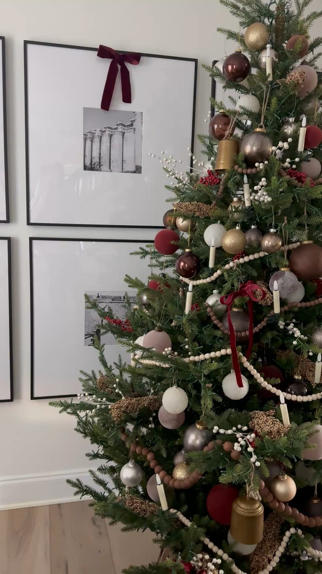 Close up tree decor 

#LTKHoliday