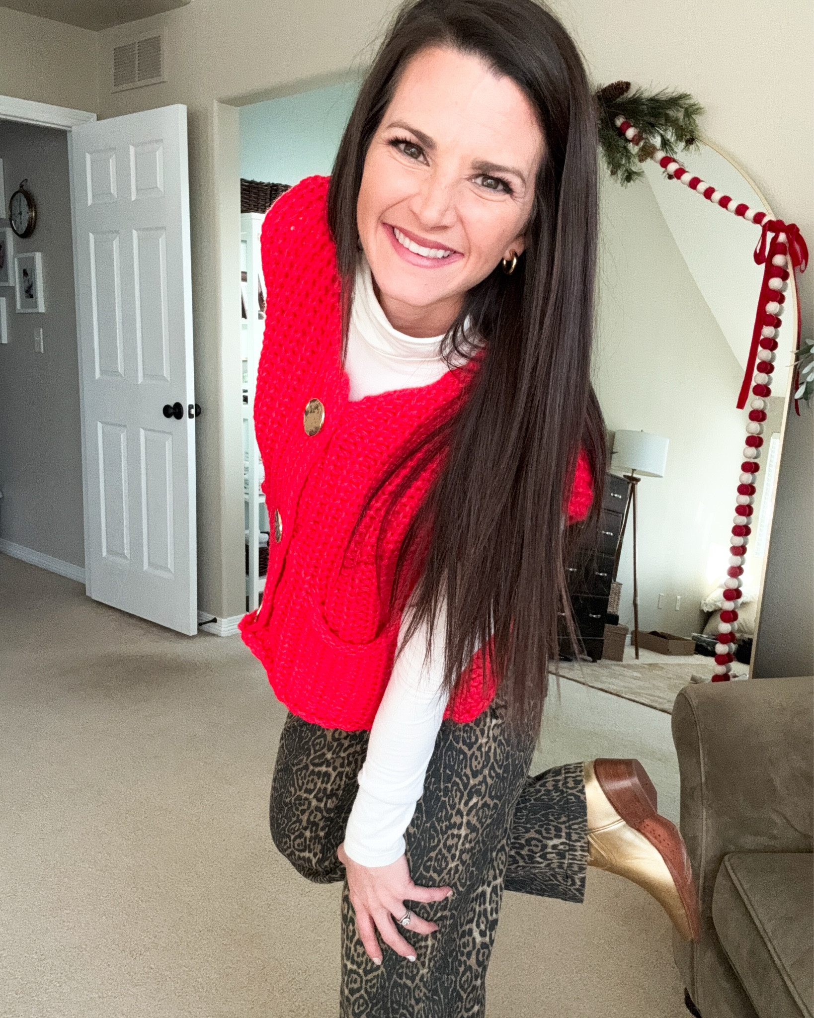 The cutest sweater vest and my fav new wide leg jeans!!

#christmasgifts